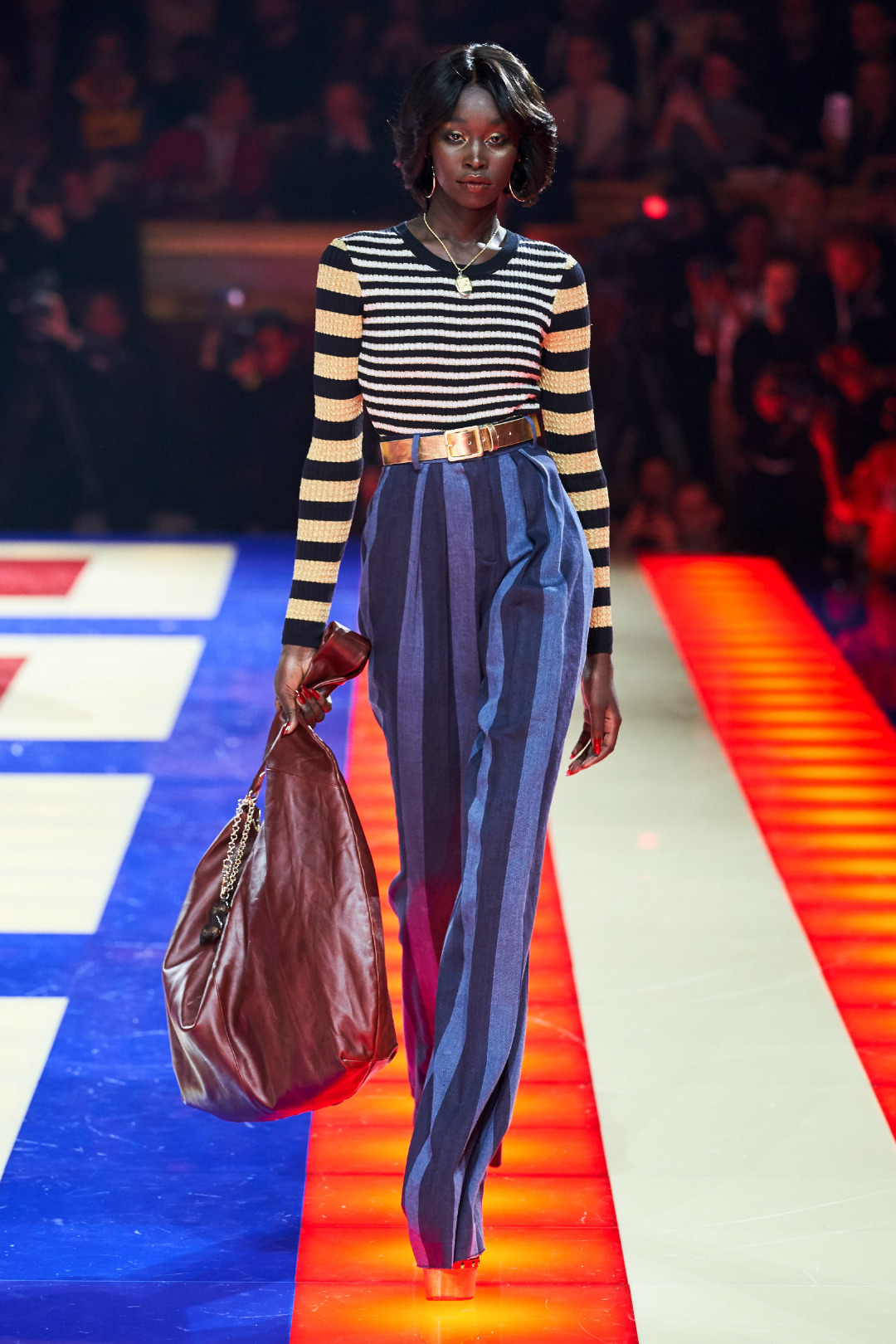 Tommy Hilfiger 2019 İlkbahar/Yaz