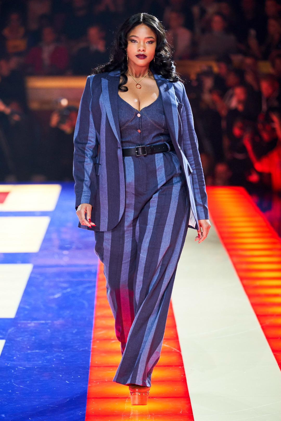 Tommy Hilfiger 2019 İlkbahar/Yaz