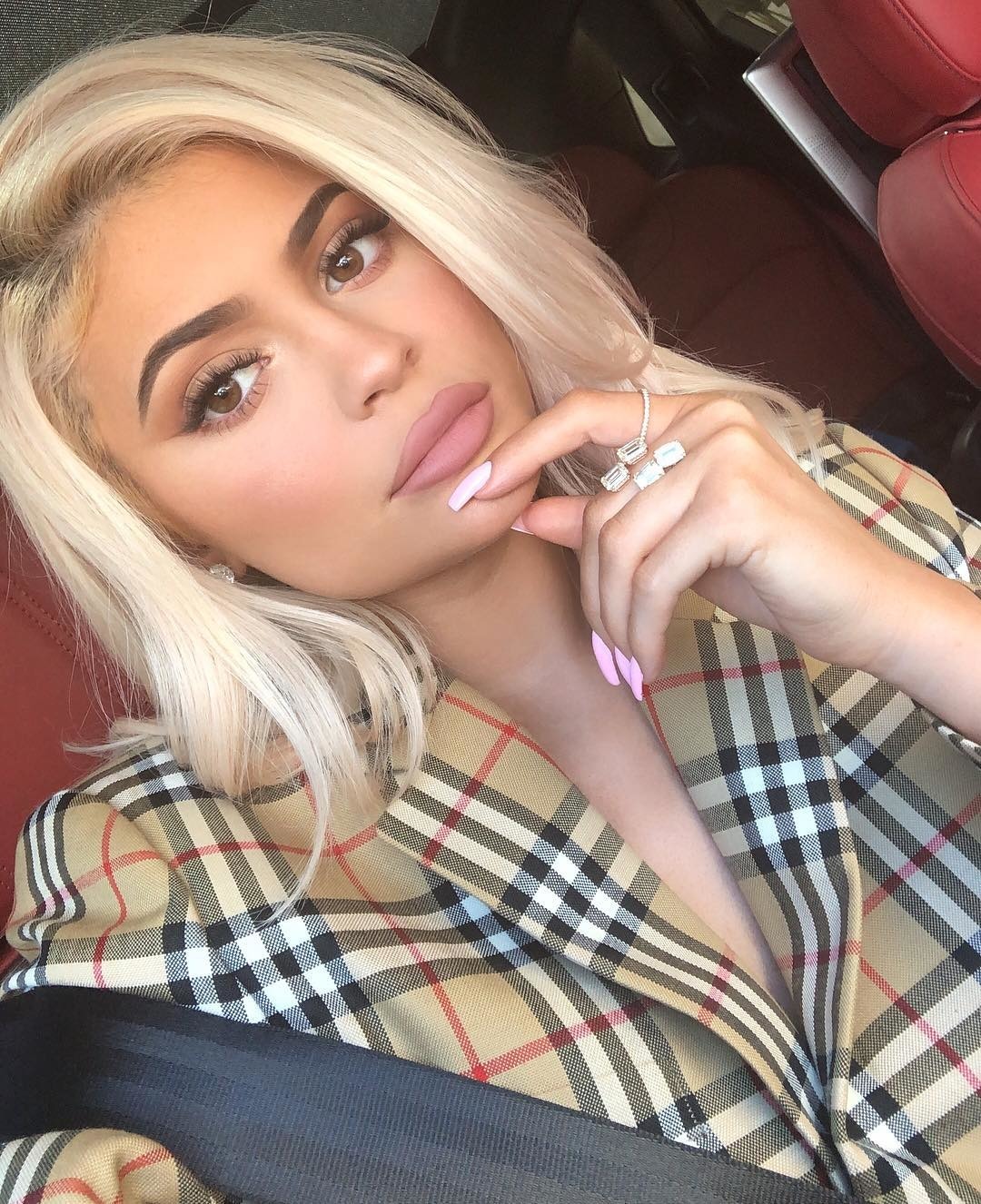 Kylie Jenner'ın Favori Manikür Tasarımları