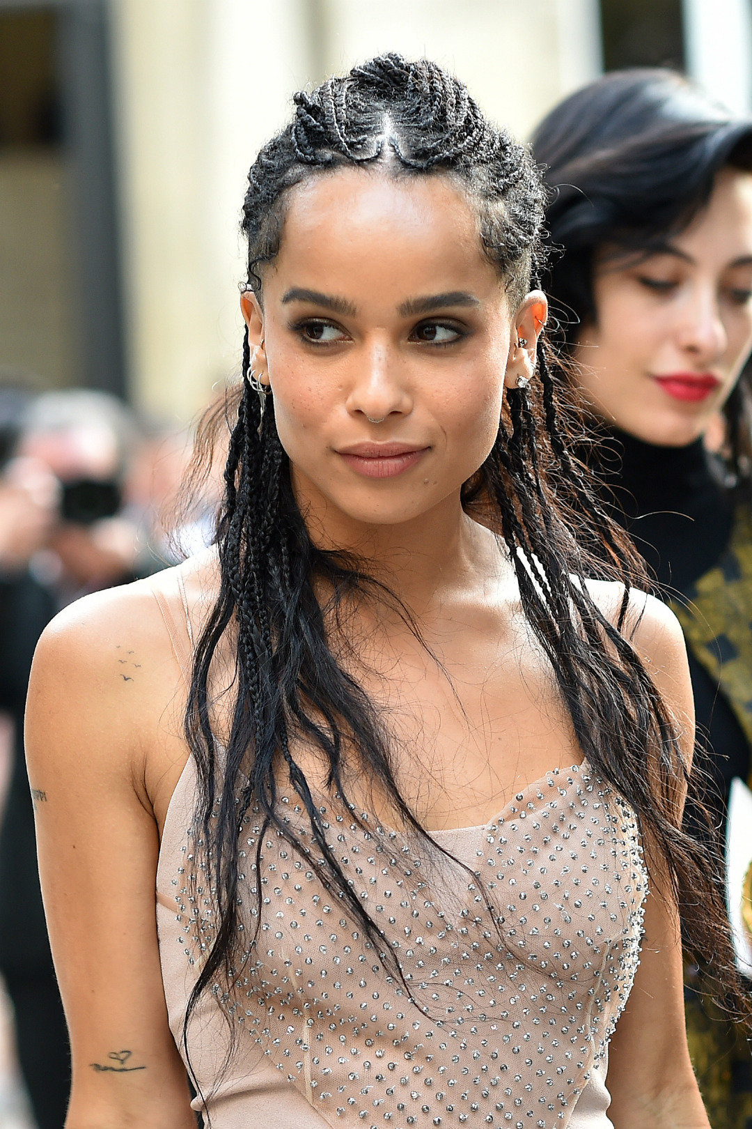 Zoë Kravitz’ten Örgülere 4 Yorum