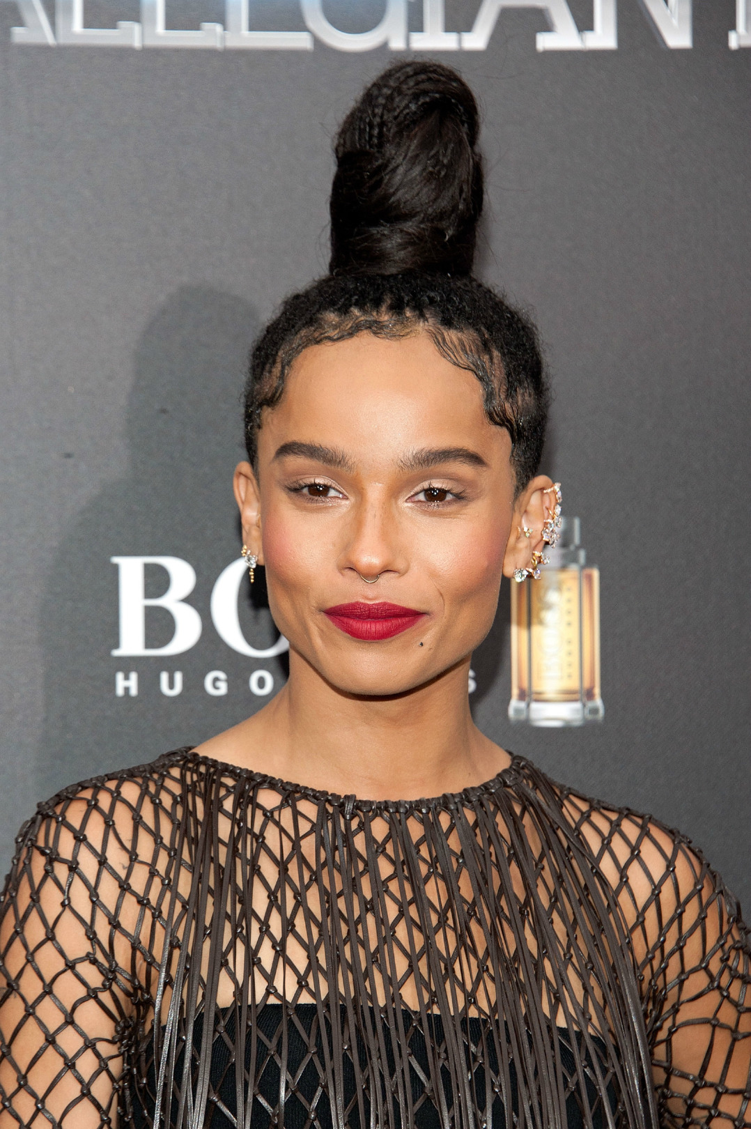 Zoë Kravitz’ten Örgülere 4 Yorum