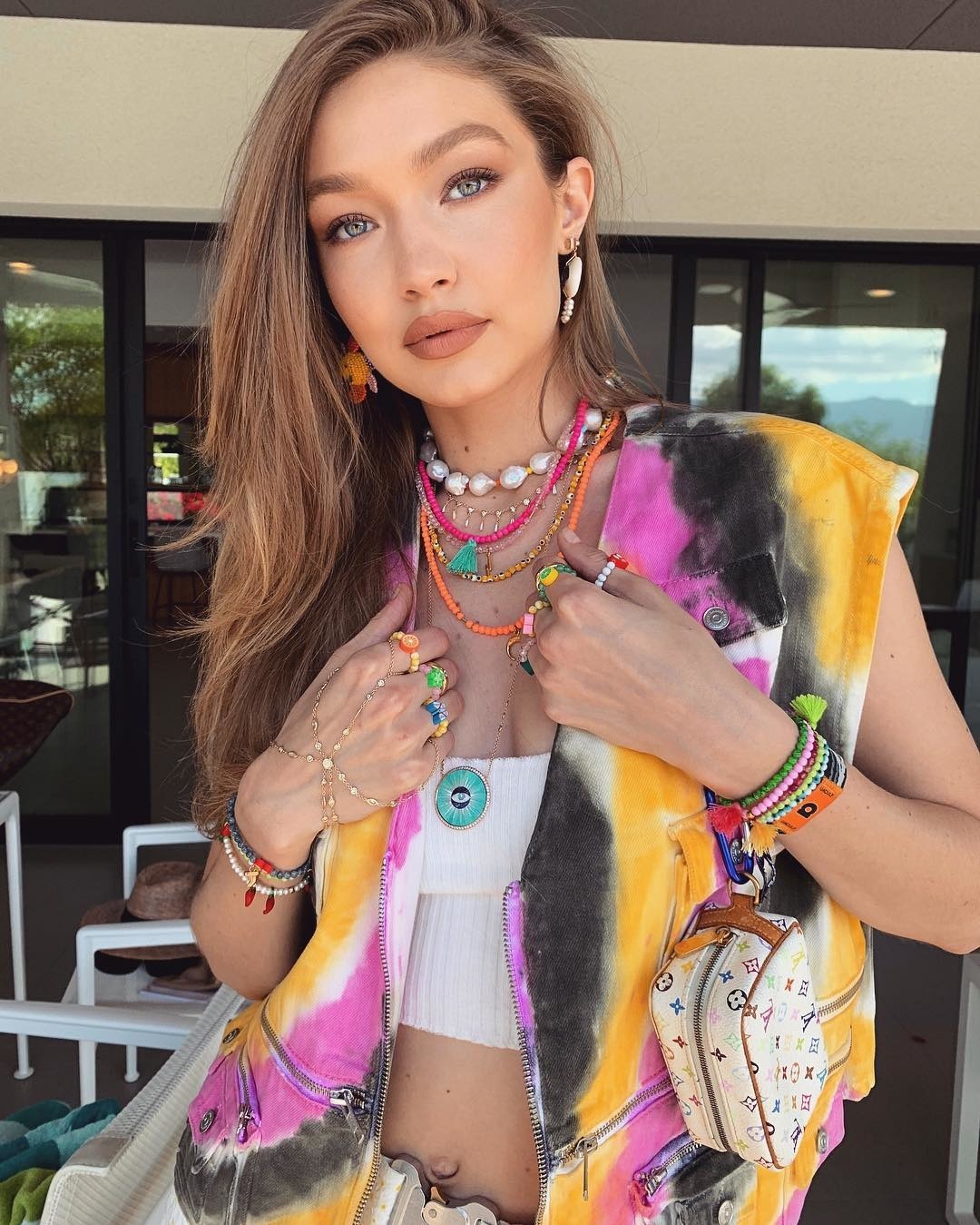 Gigi Hadid Onaylı Batik Desenleri Giymenin 3 Yolu