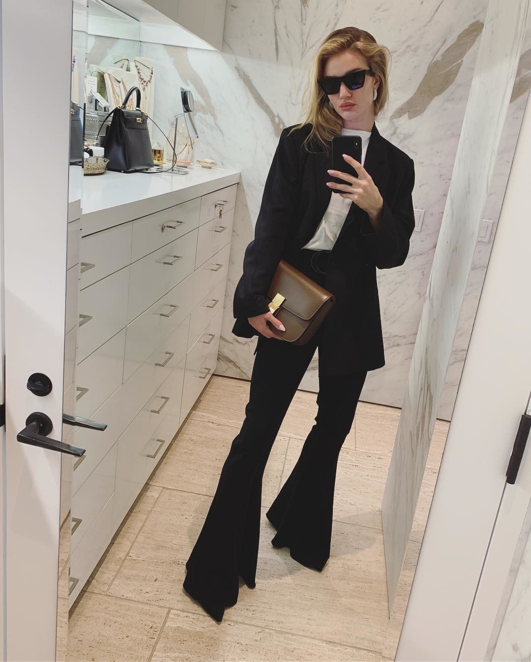 Rosie Huntington-Whiteley'in #MirrorSelfie Obsesyonu