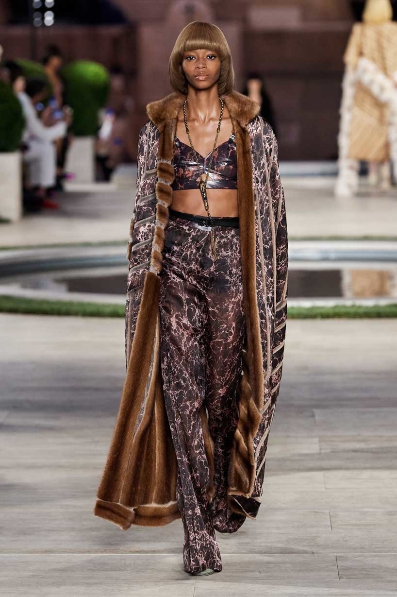 Fendi 2019-20 Sonbahar/Kış Couture