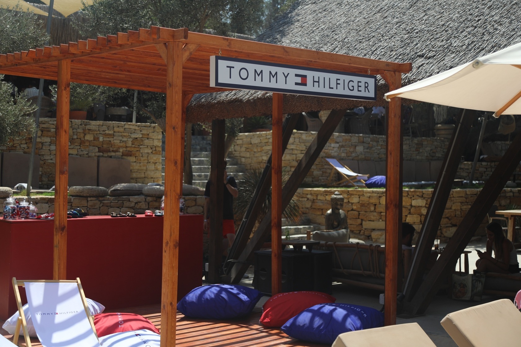 Tommy Hilfiger Çeşme Sahilinde