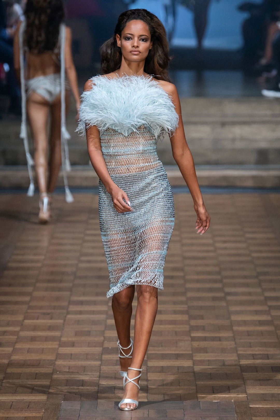 Julien Macdonald 2020 İlkbahar/Yaz