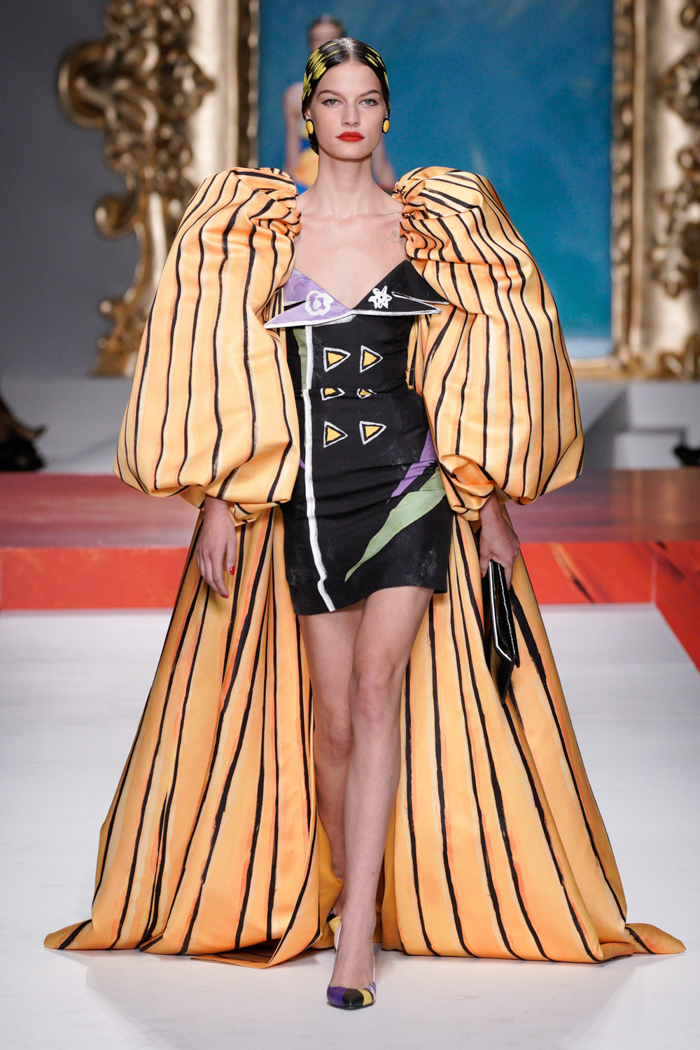 Moschino 2020 İlkbahar/Yaz