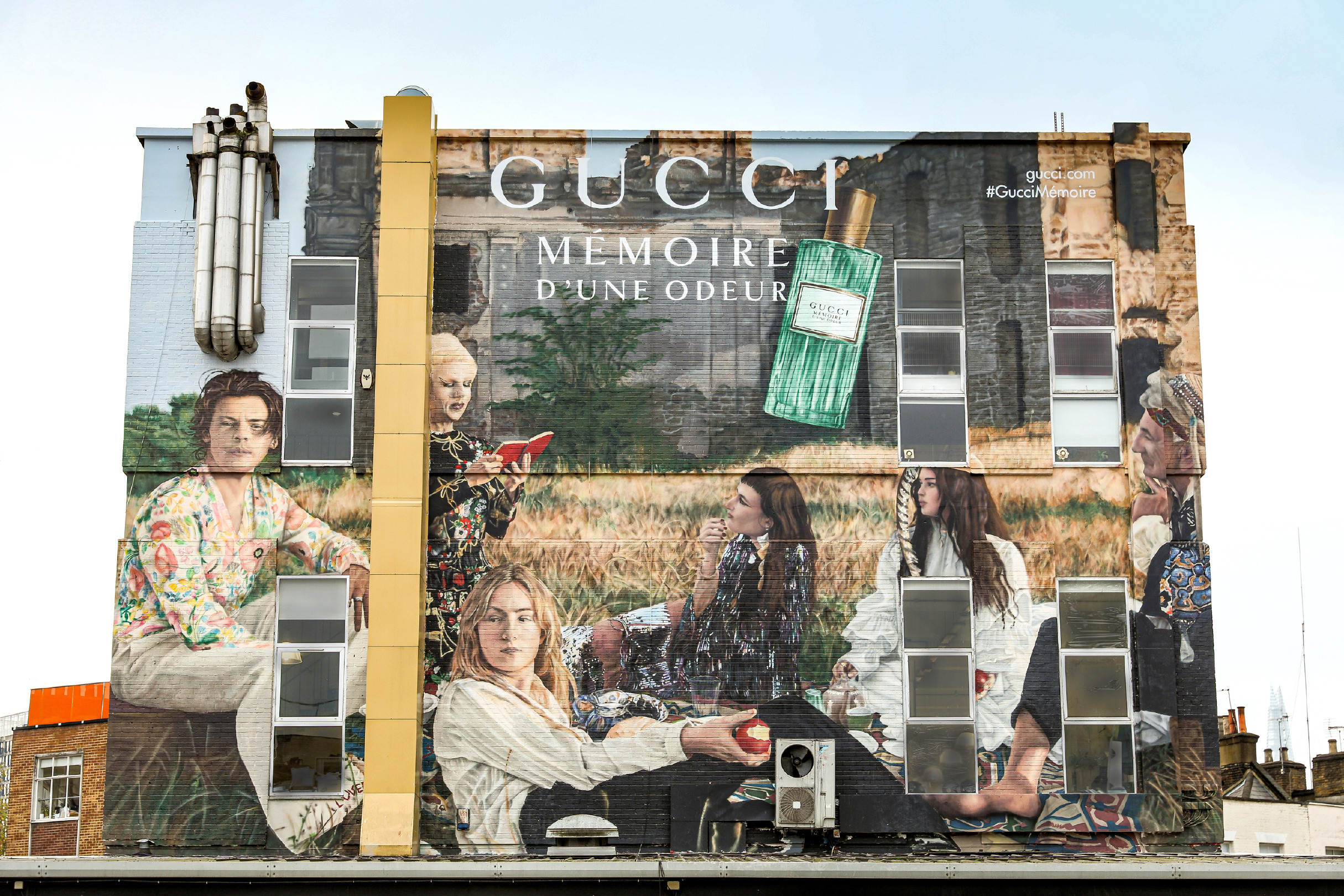 Görülmeye Değer: Gucci Mémoire d'une Odeur Duvarları