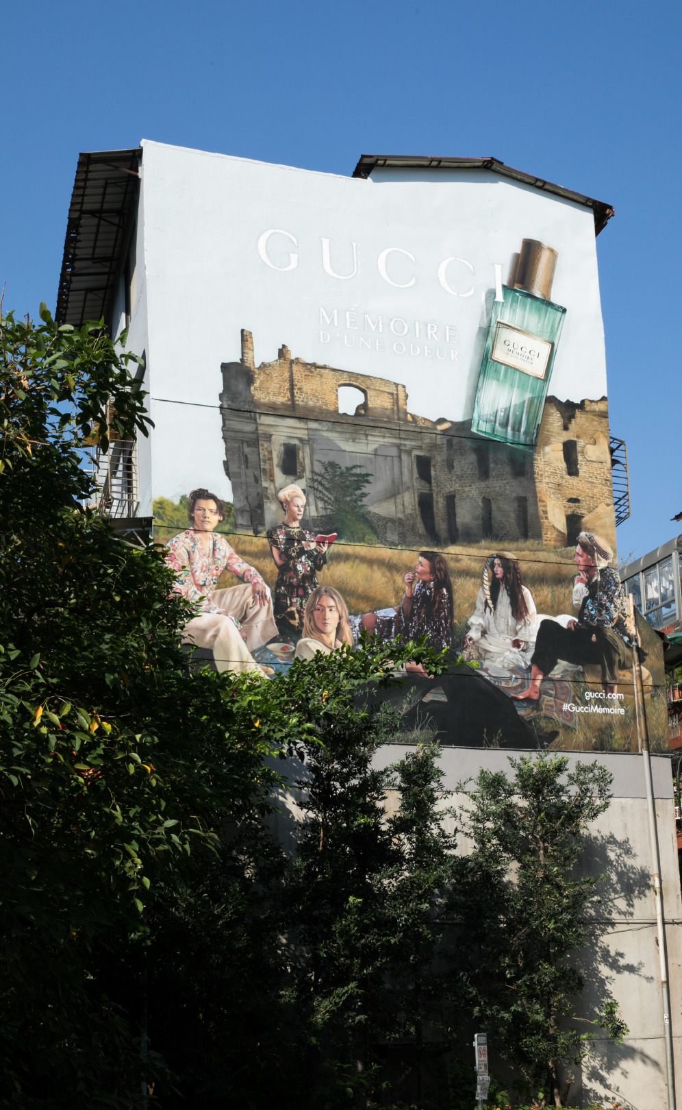 Görülmeye Değer: Gucci Mémoire d'une Odeur Duvarları