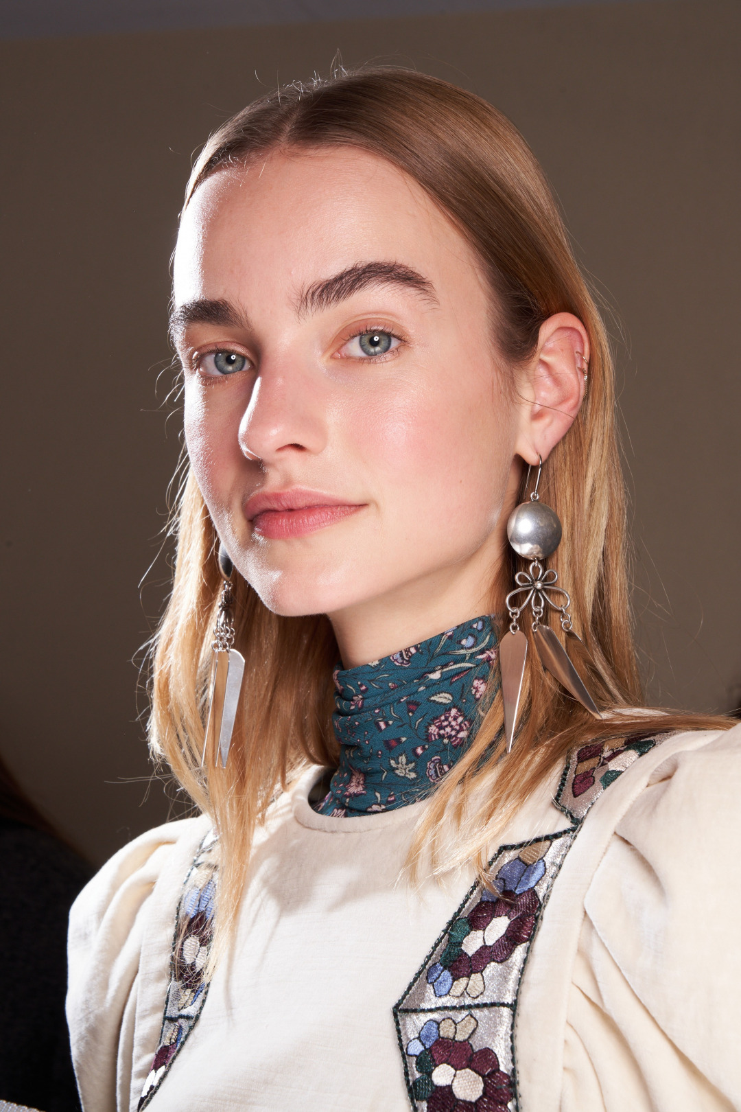 Paris Moda Haftası'nın Güzellik Görünümleri