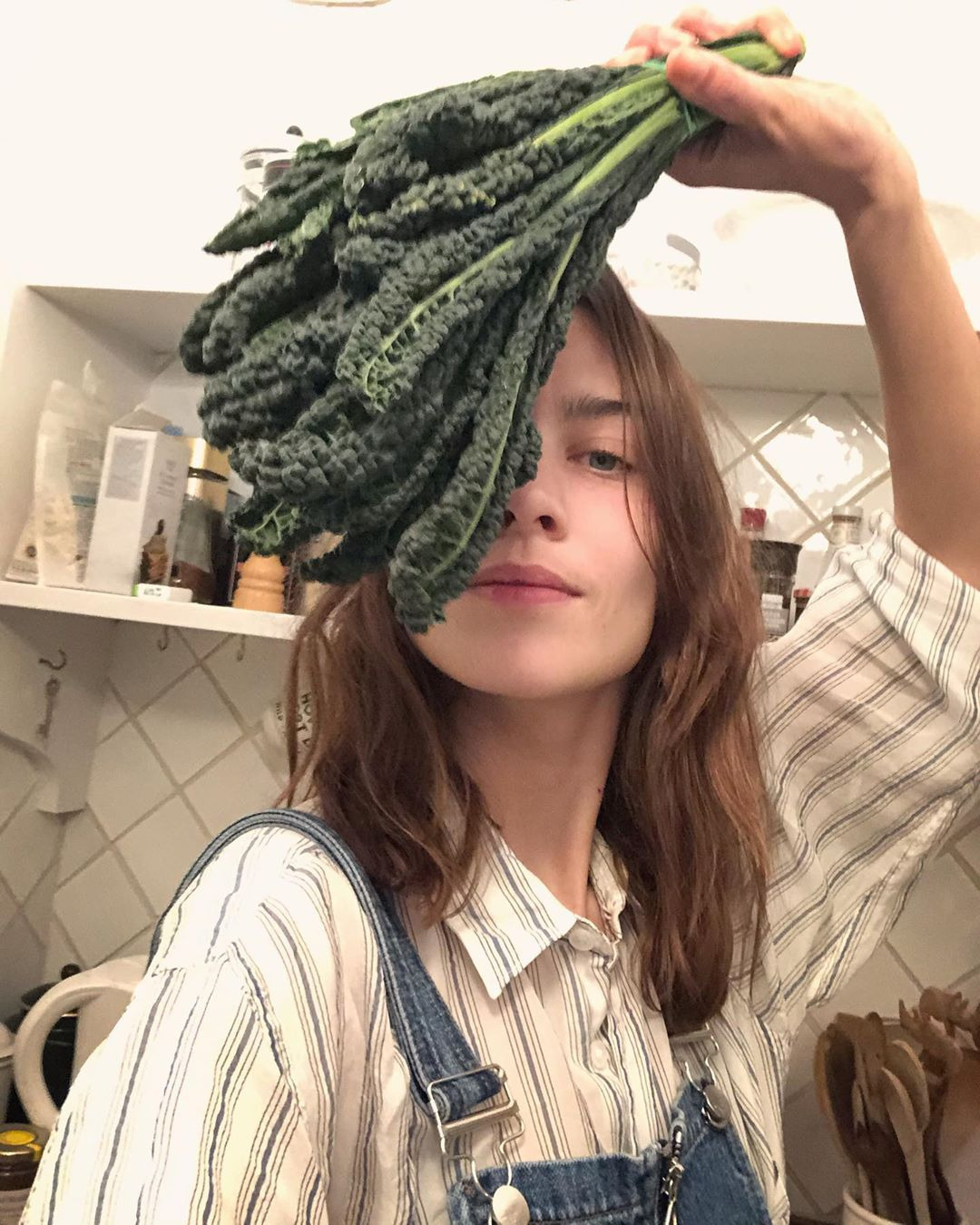 Alexa Chung'ın Konforlu ve Yaratıcı Ev Hali