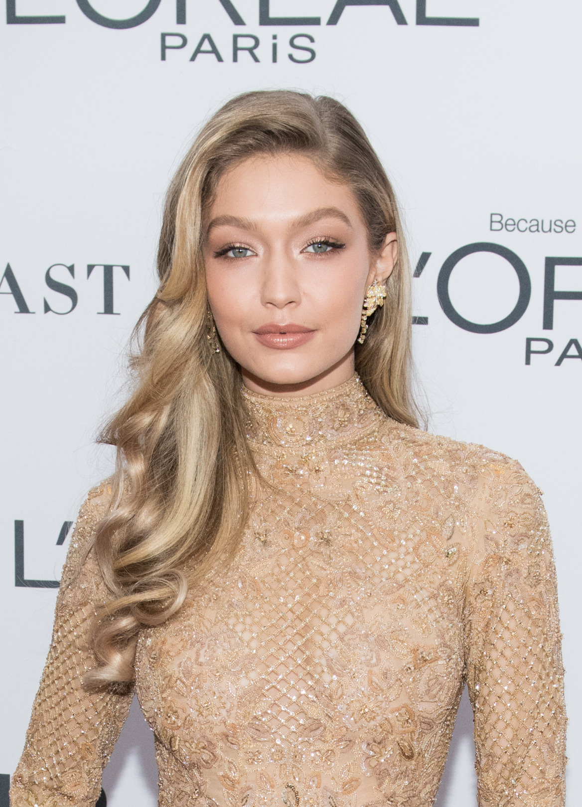 Gigi Hadid'in Saç ve Makyaj Sırları