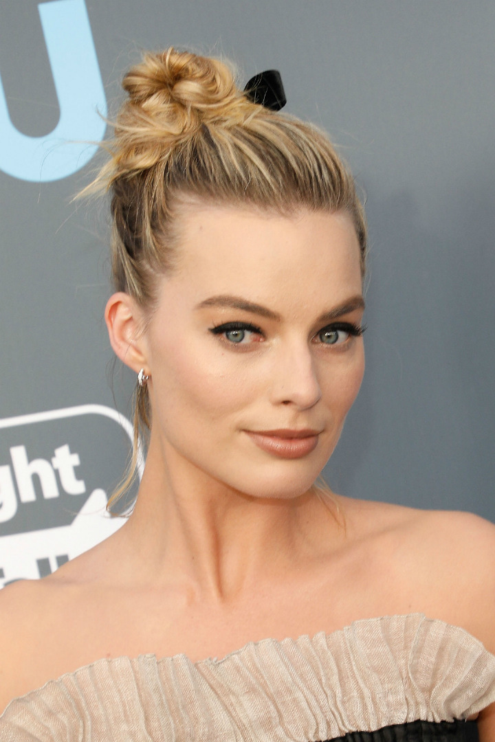 Margot Robbie'nin Lob Kesime İlham Veren 20 Saç Modeli