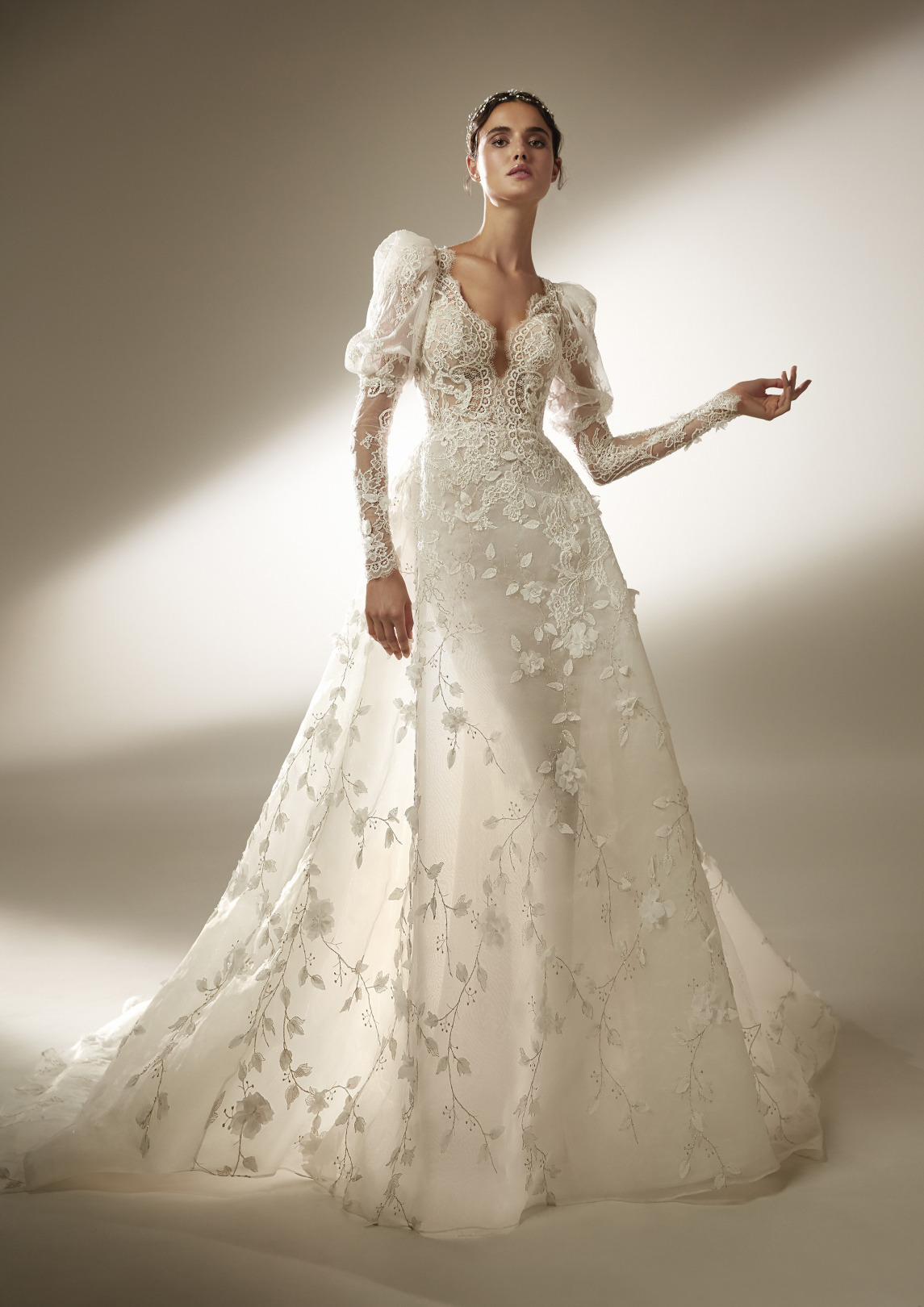 Pronovias 2021 İlkbahar/Yaz Gelinlik