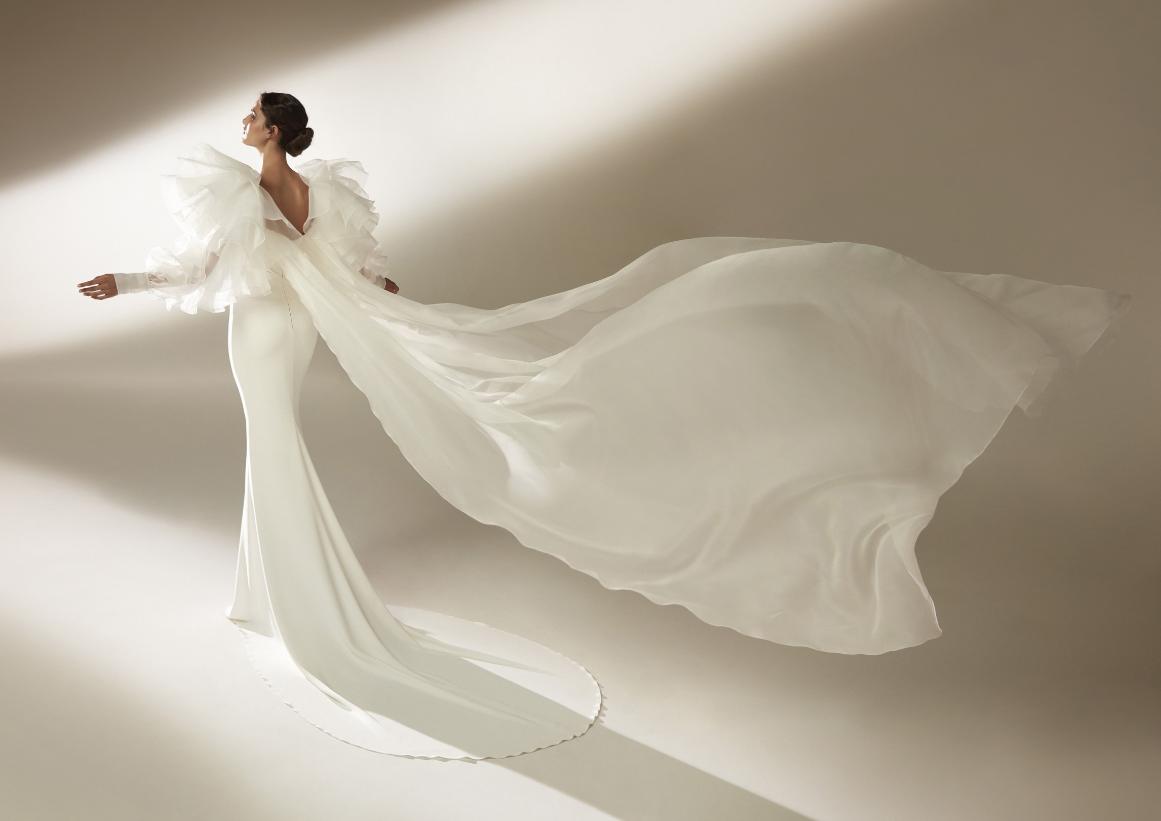 Pronovias 2021 İlkbahar/Yaz Gelinlik