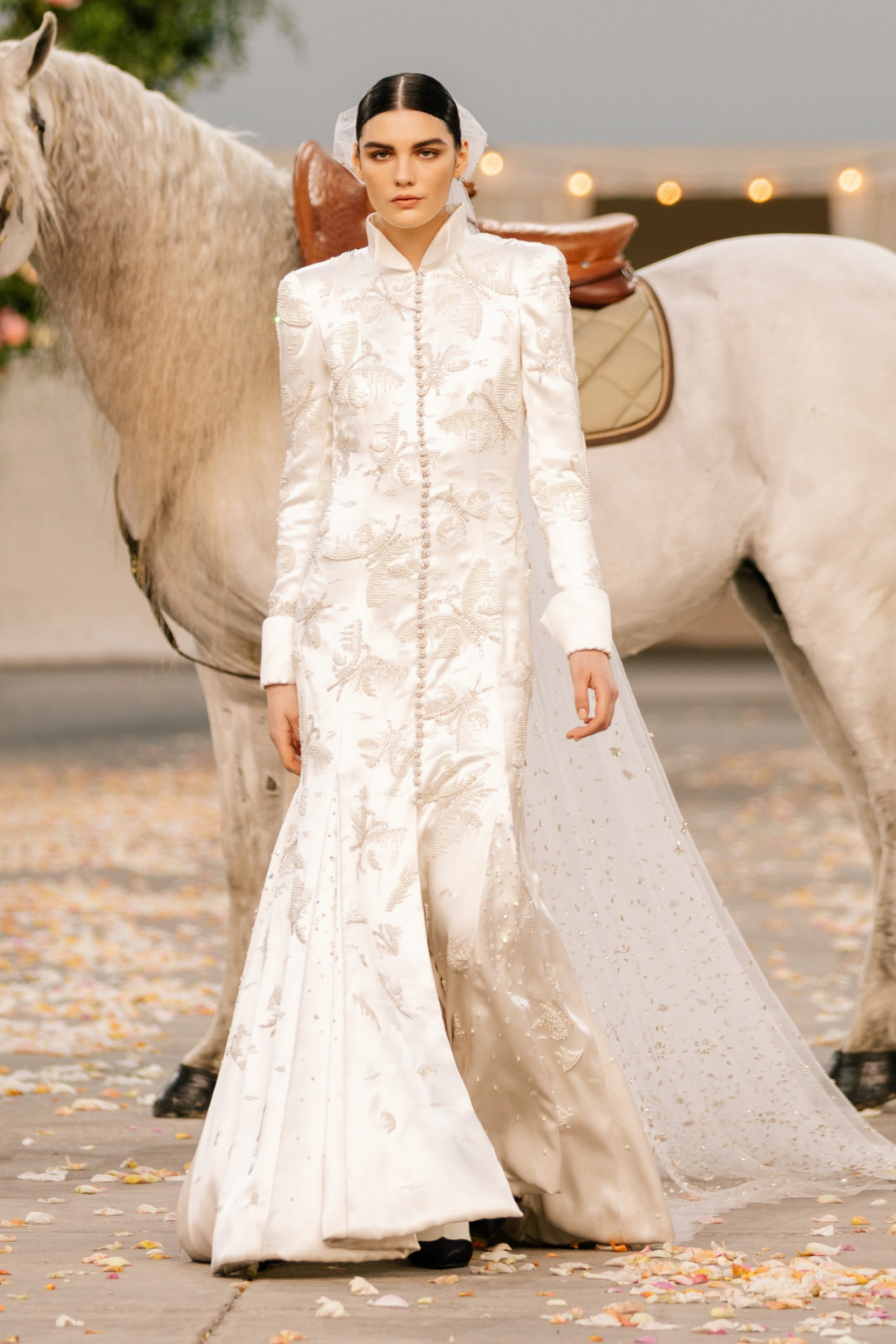 Paris Haute Couture Moda Haftası'ndan Öne Çıkan 14 Gelinlik