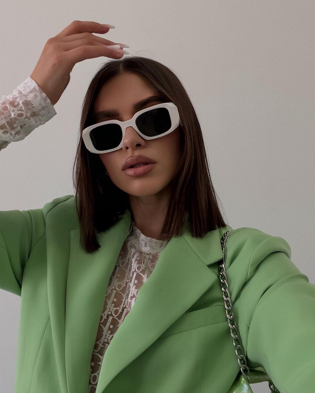 Emily Ratajkowski'den Sama Khadra'ya Haftanın Güzellik Instagramları