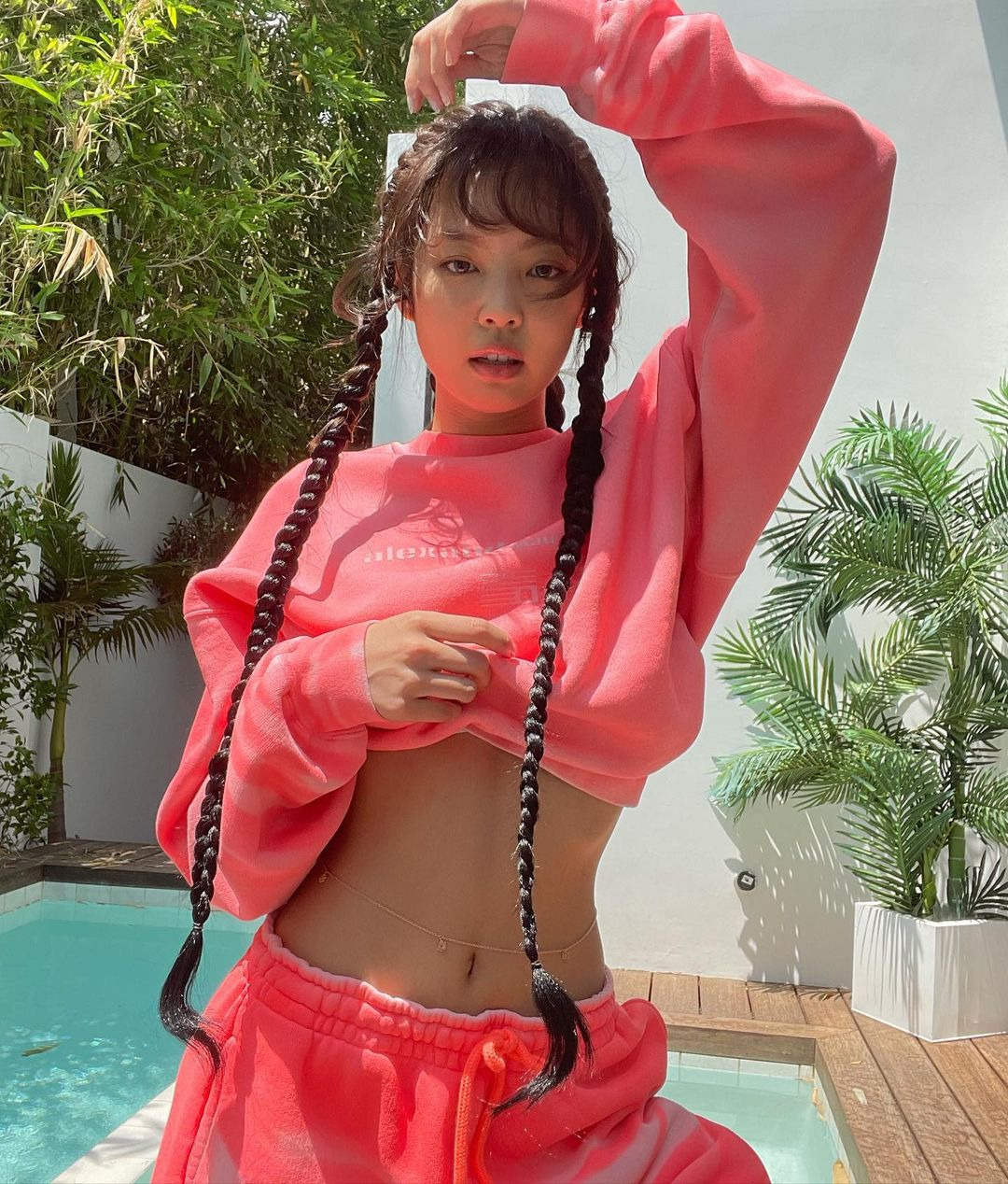 Jennie Kim'den Josephine Skriver'a Haftanın Güzellik Instagramları