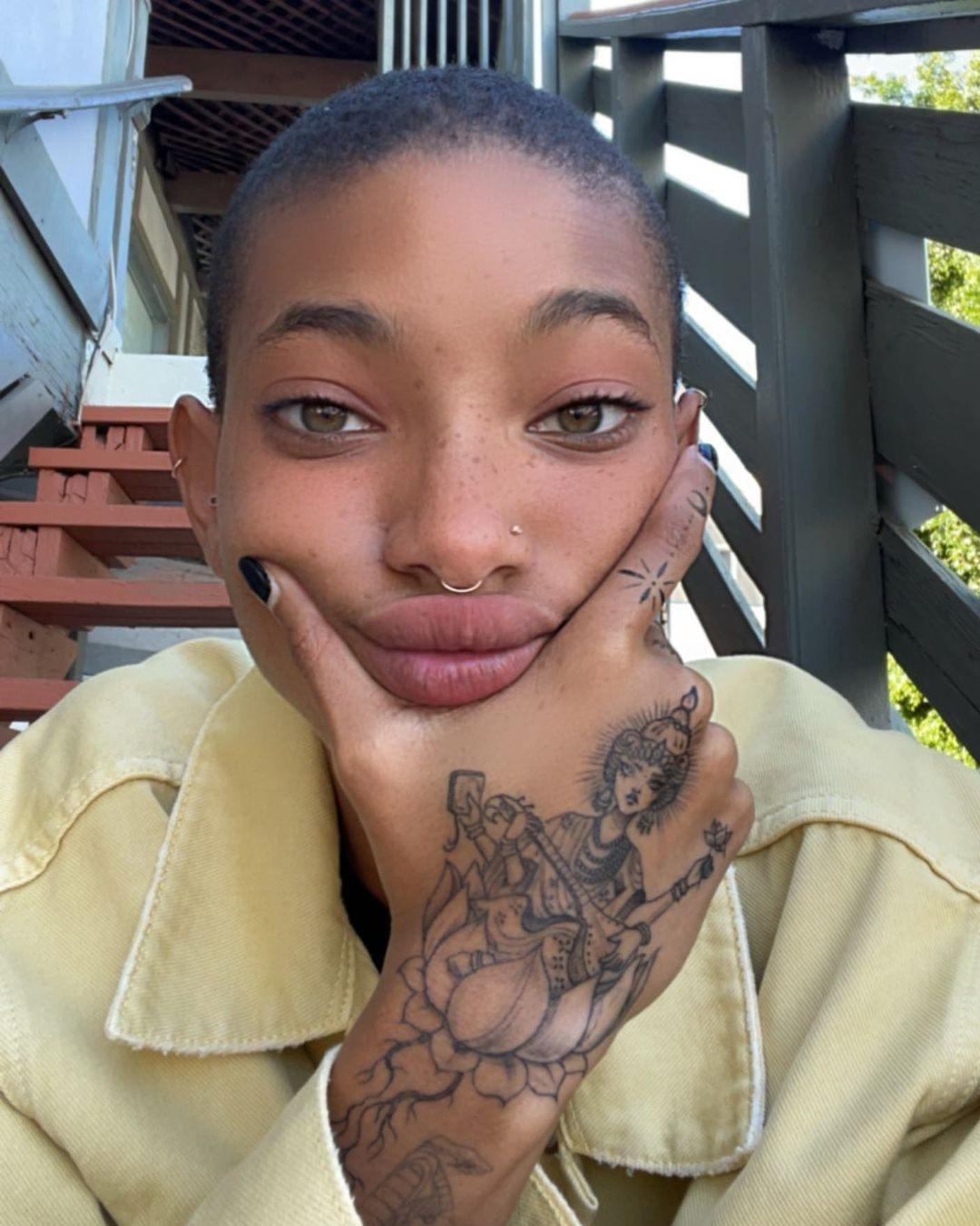 Jennie Kim'den Josephine Skriver'a Haftanın Güzellik Instagramları