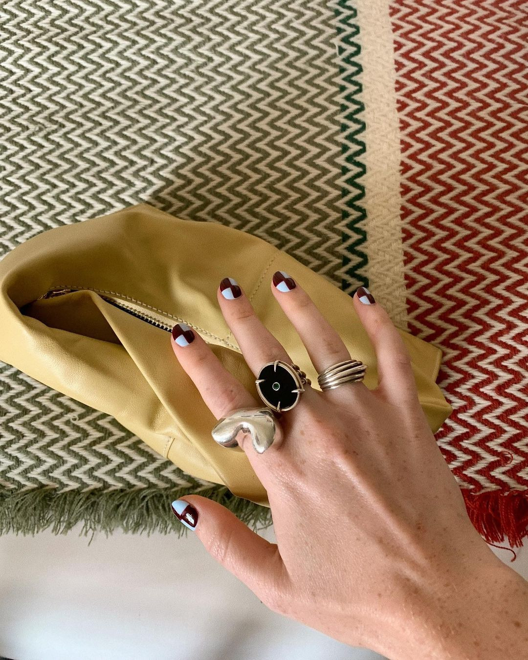 Marie Jedig'ten Molly Blutstein'e Haftanın Güzellik Instagramları