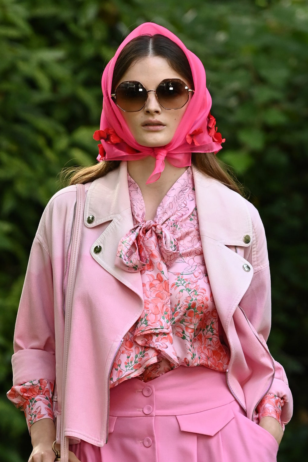 Londra Moda Haftası'nın Dikkat Çeken Saç ve Makyajları