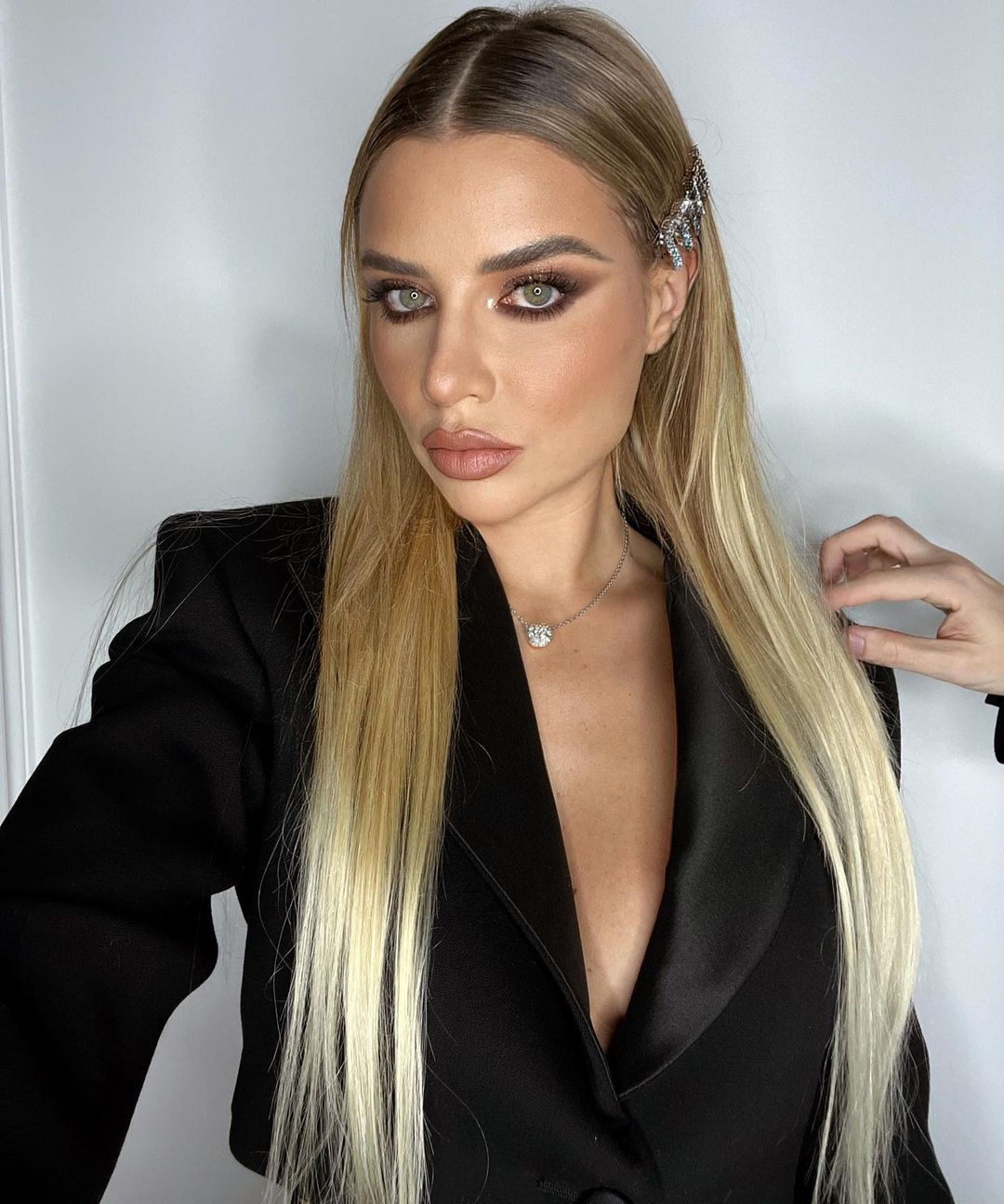 Grace Ghanem'den Josefine Vogt'a Haftanın Güzellik Instagramları