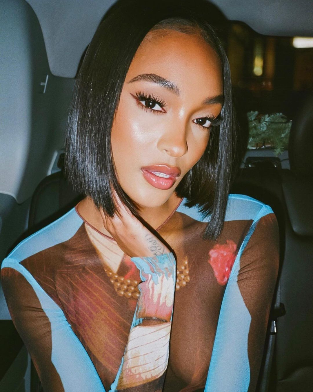 Lady Gaga'dan Bella Hadid'e Haftanın Güzellik Instagramları