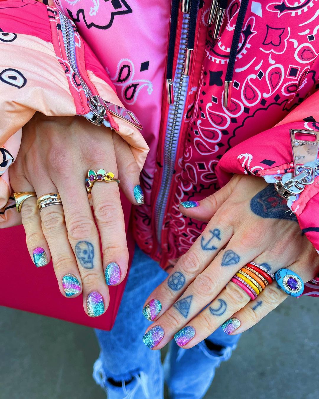 Lady Gaga'dan Bella Hadid'e Haftanın Güzellik Instagramları