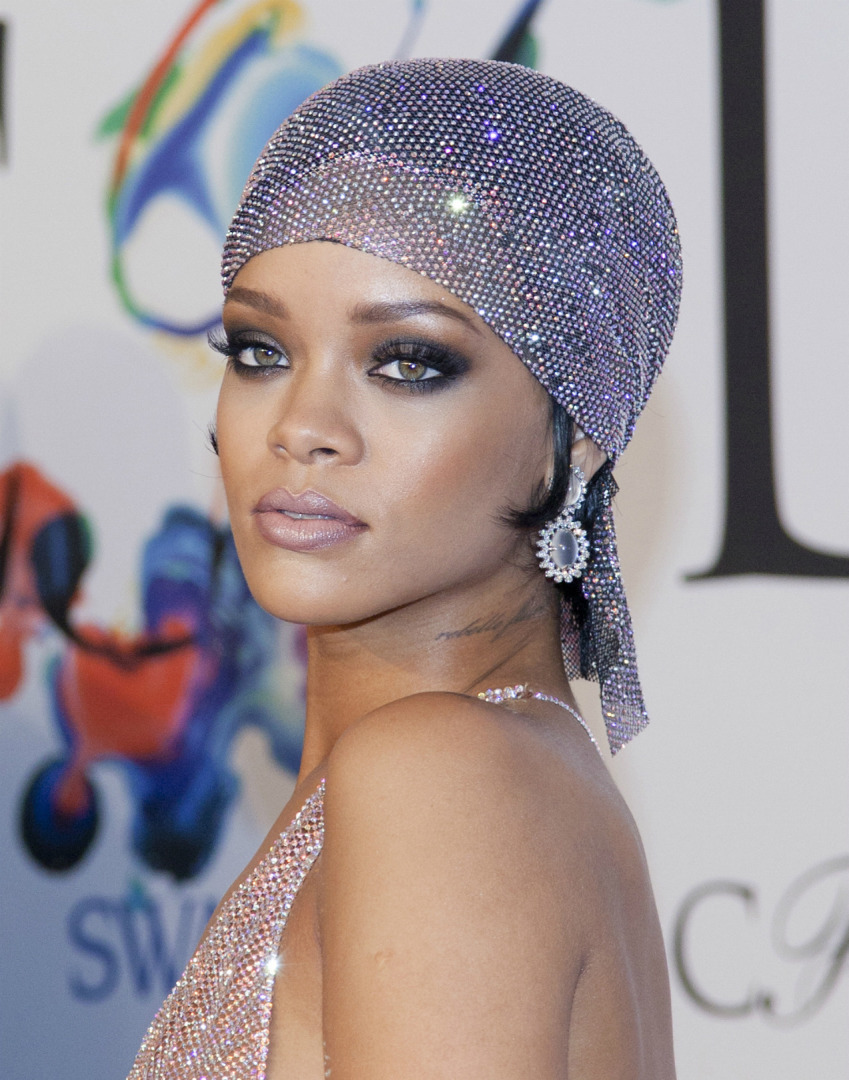 Rihanna'nın Güzellik Evrimi