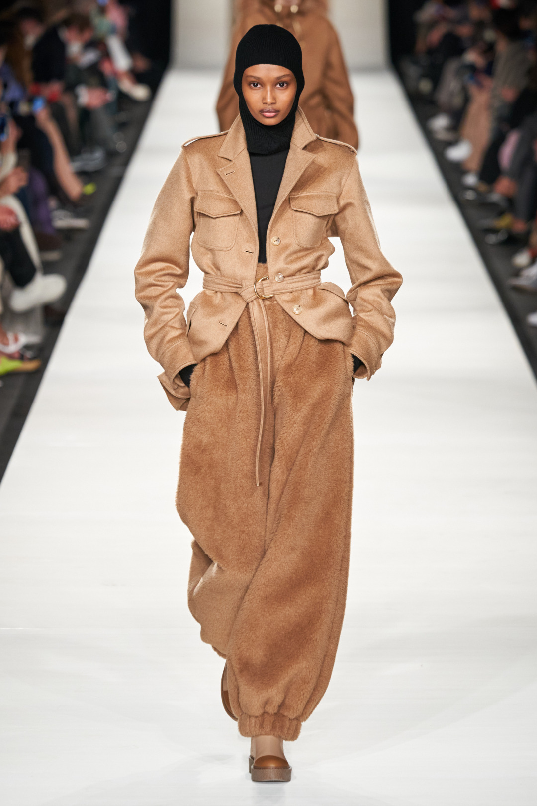 MaxMara 2022-23 Sonbahar/Kış