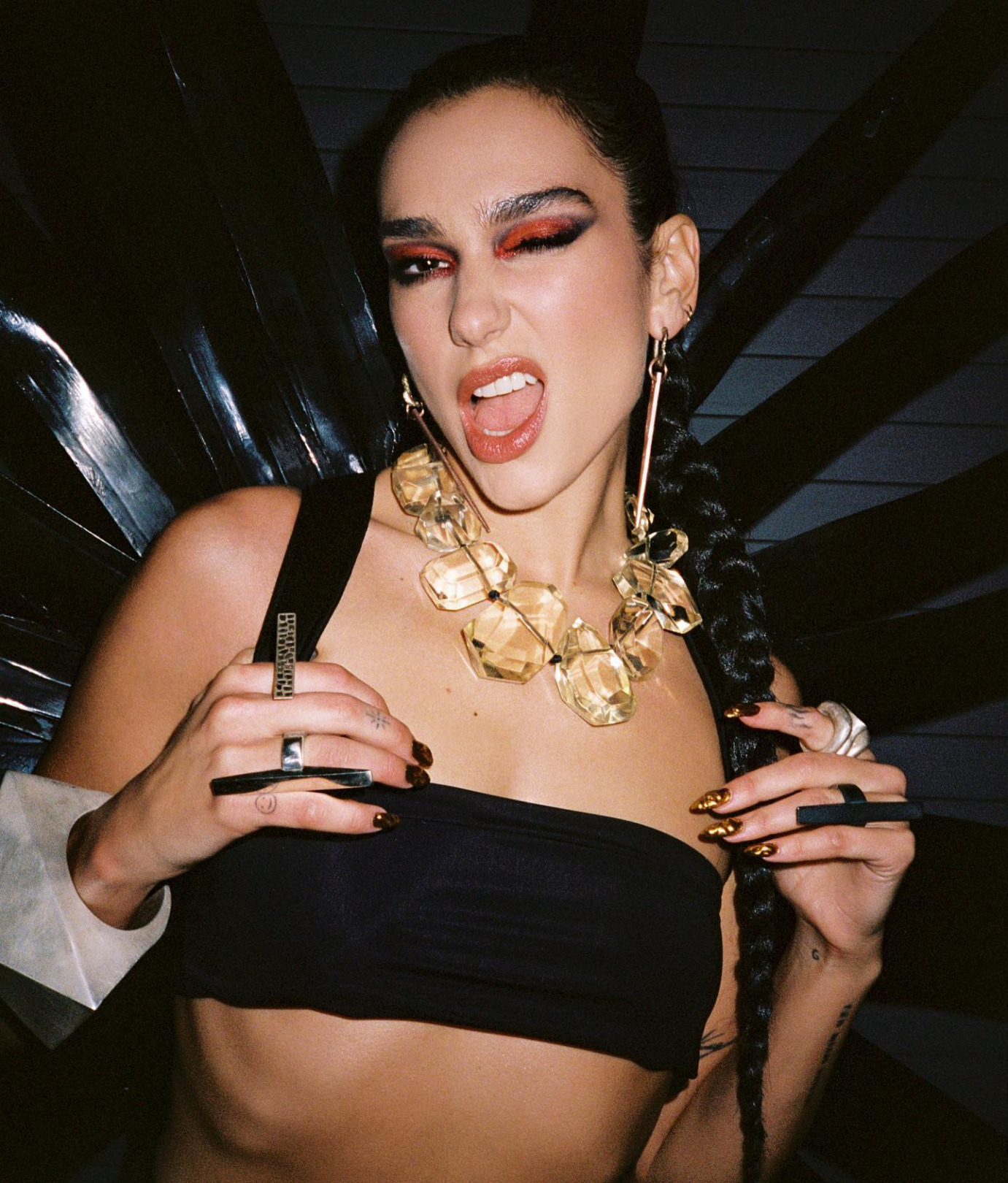 Dua Lipa'dan Jisoo Kim'e Haftanın Güzellik Instagram'ları