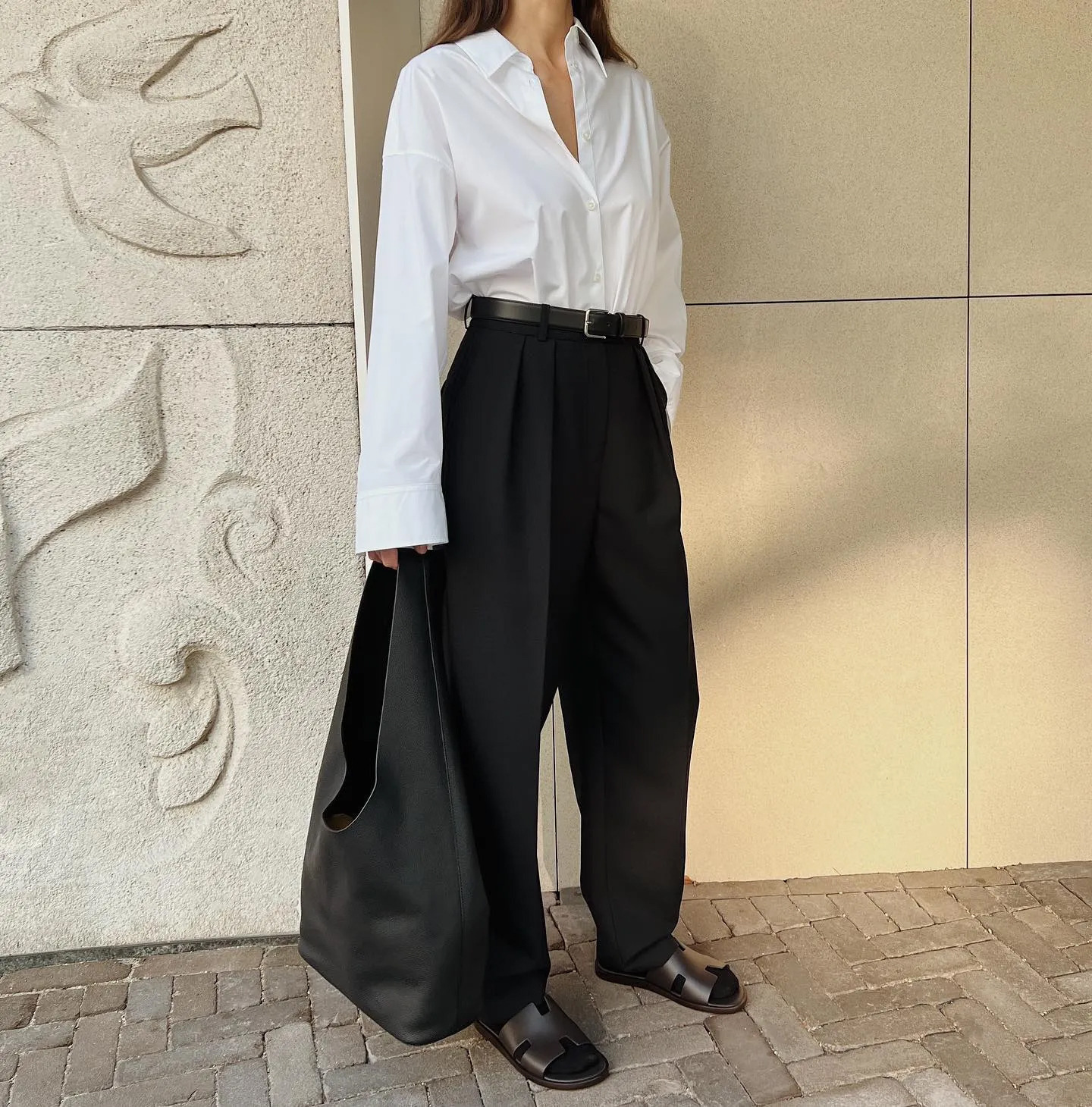 Haftanın Moda Instagram'ları: Minimalist Gömlekler