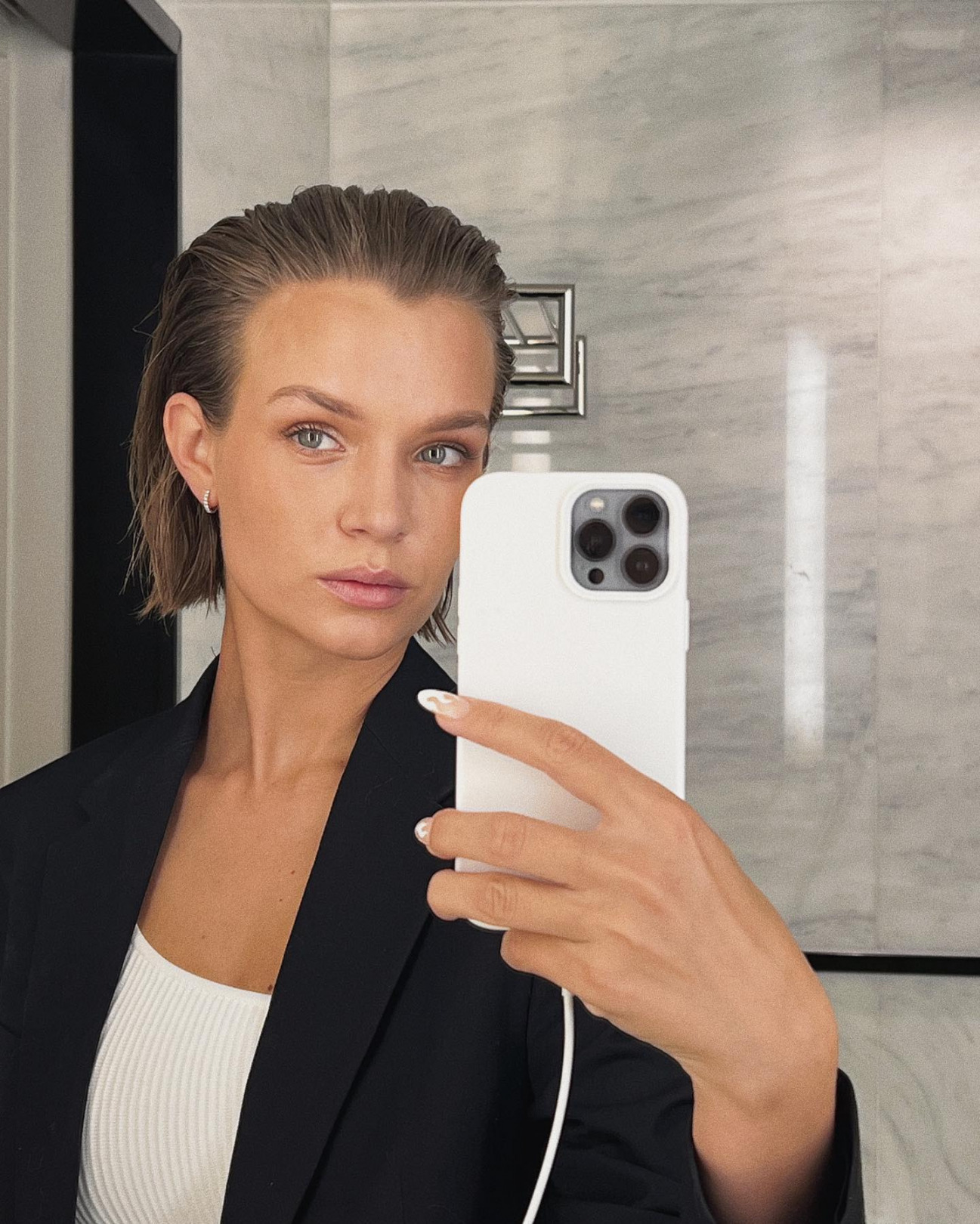 Josephine Skriver'dan Nadine Leopold'a Haftanın Güzellik Instgram'ları