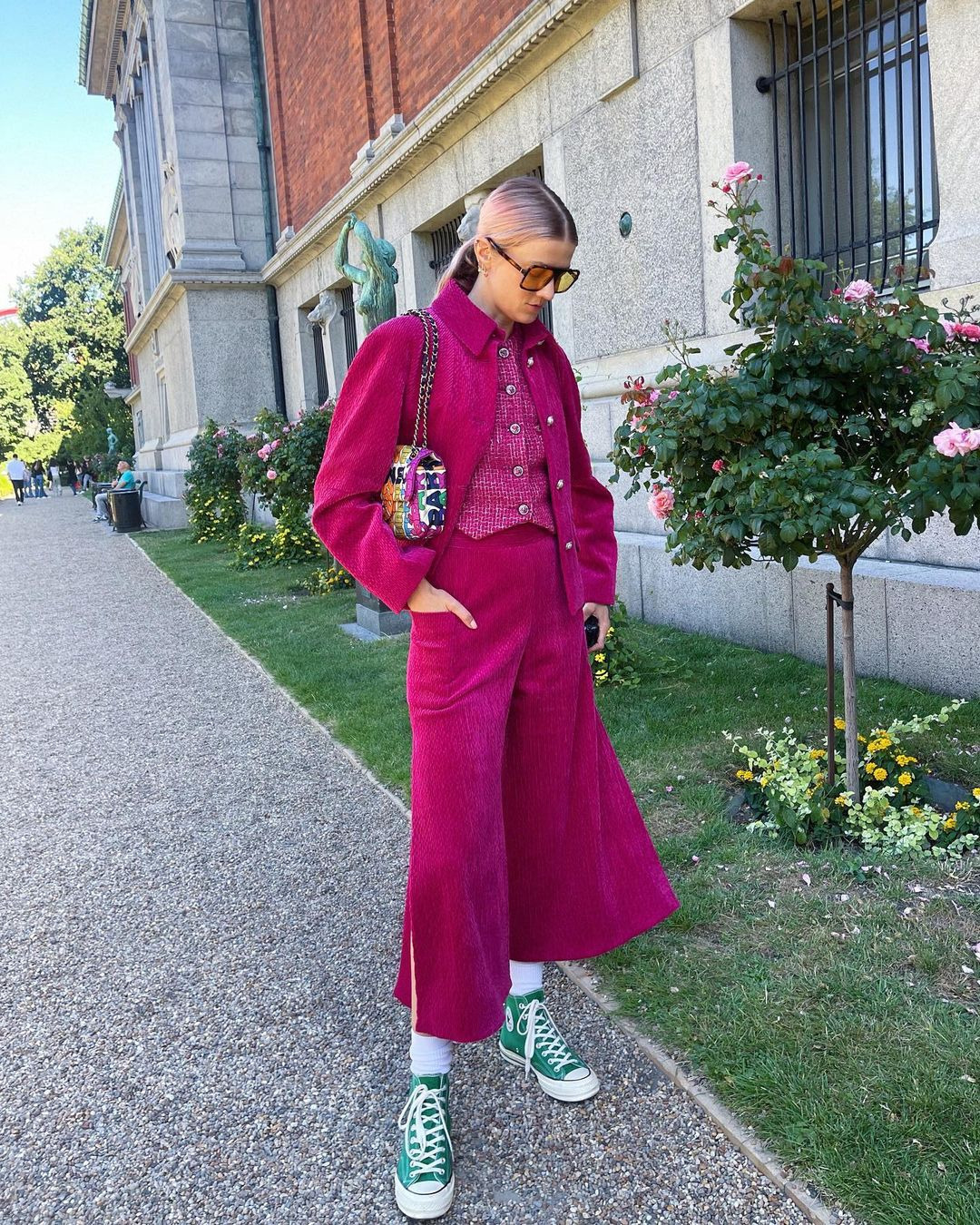 Haftanın Moda Instagram'ları: Şehirde Pembe