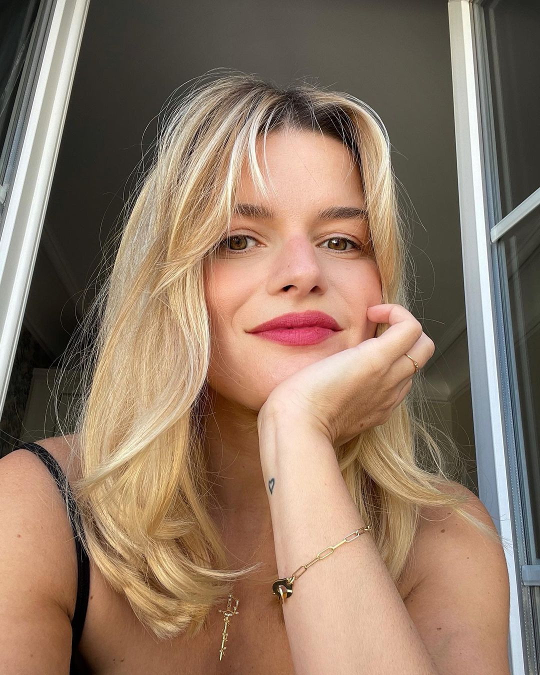 Caroline Daur'dan Georgia May Jagger'a Haftanın Güzellik Instagram'ları