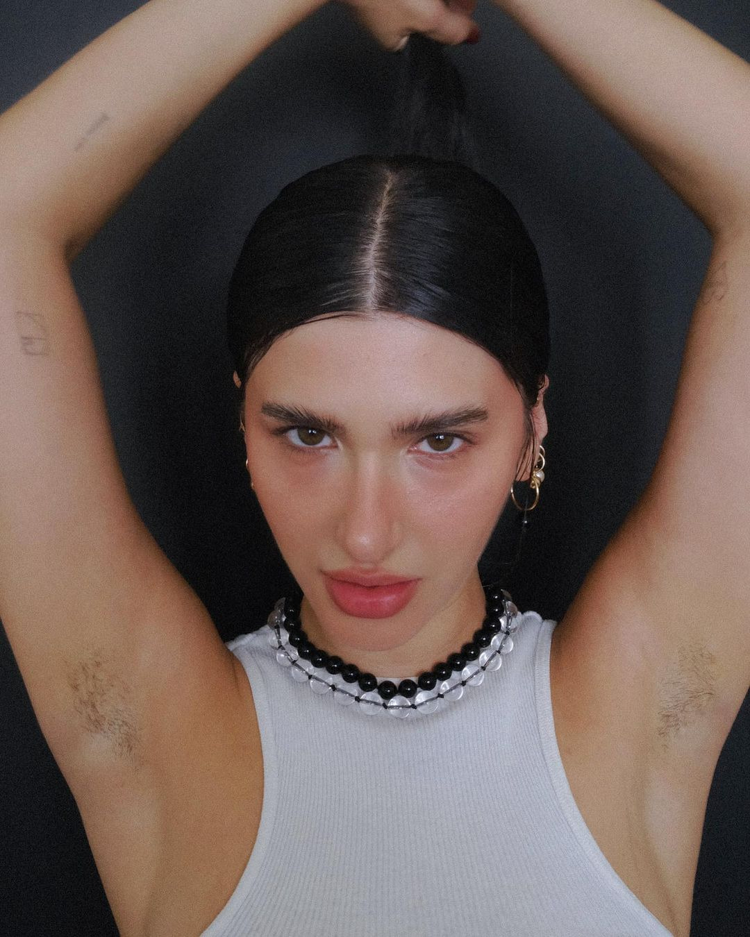 Sama ve Haya Khadra'dan Dua Lipa'ya Haftanın Güzellik Instagram'ları