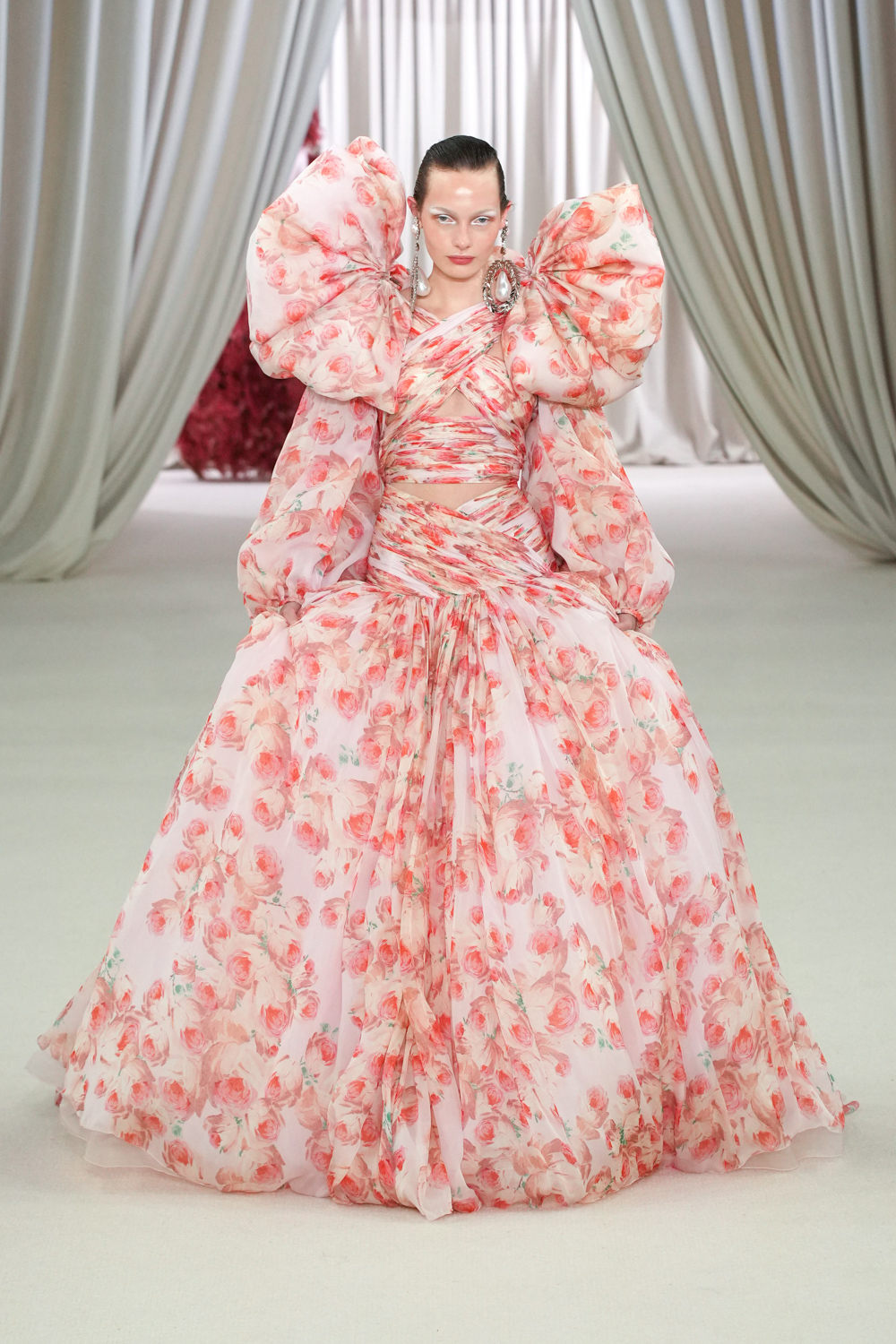 Giambattista Valli 2023 İlkbahar/Yaz Couture