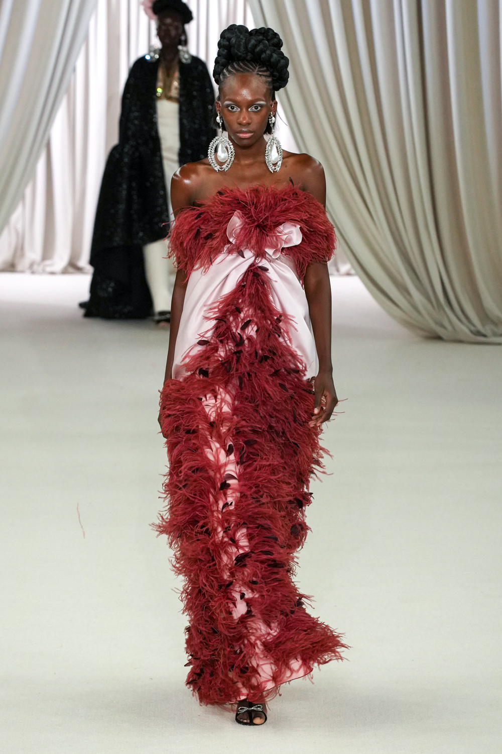 Giambattista Valli 2023 İlkbahar/Yaz Couture