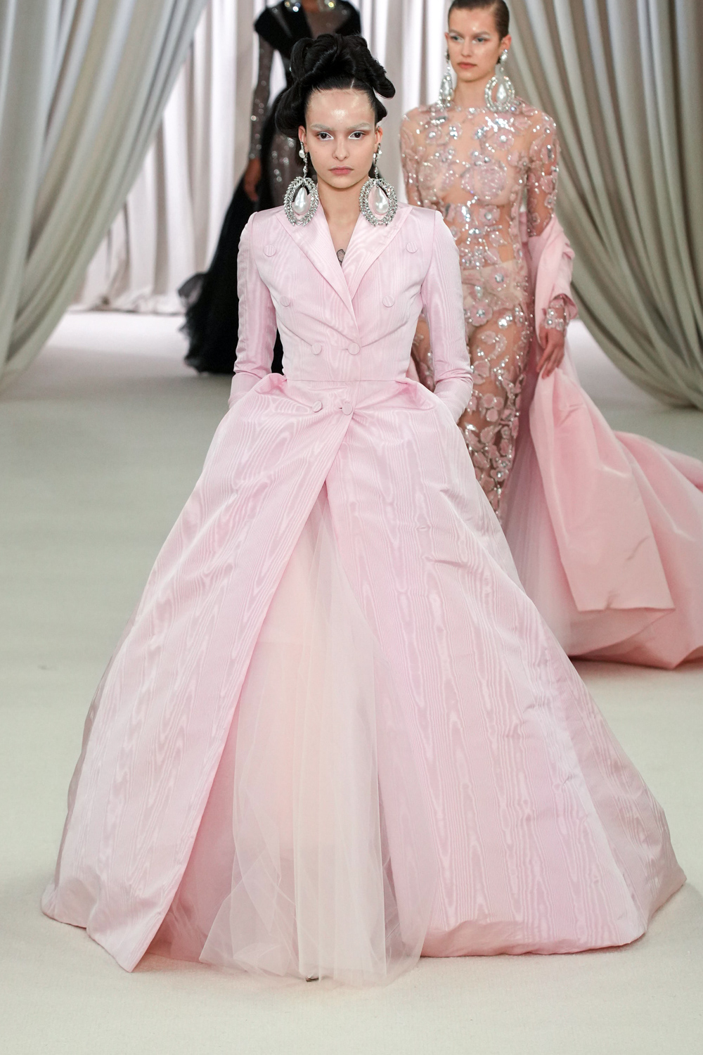 Giambattista Valli 2023 İlkbahar/Yaz Couture