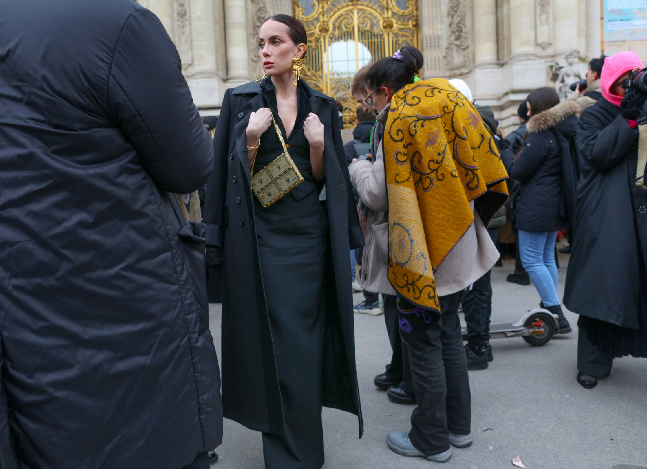 Sokak Stili: 2023 İlkbahar/Yaz Paris Haute Couture Moda Haftası