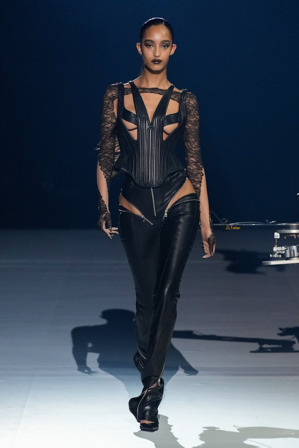 Mugler 2023-24 Sonbahar/Kış