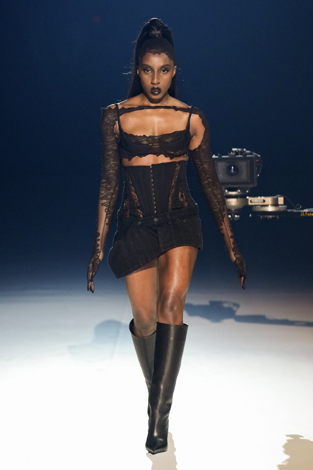 Mugler 2023-24 Sonbahar/Kış