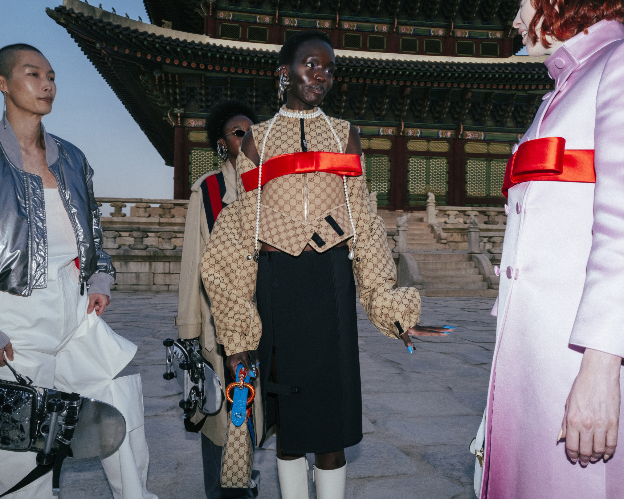 Backstage: Gucci'nin Cruise 2024 Defilesiyle Seul Ziyareti