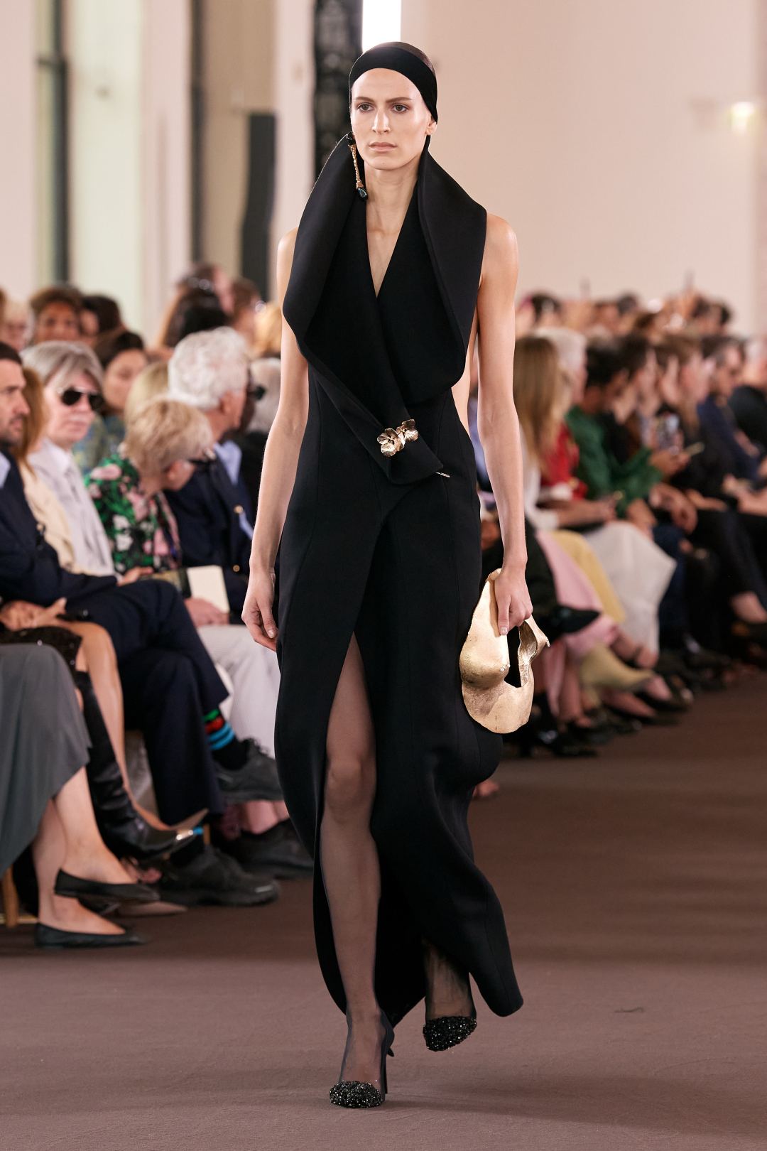 Schiaparelli 2023-24 Sonbahar/Kış Couture