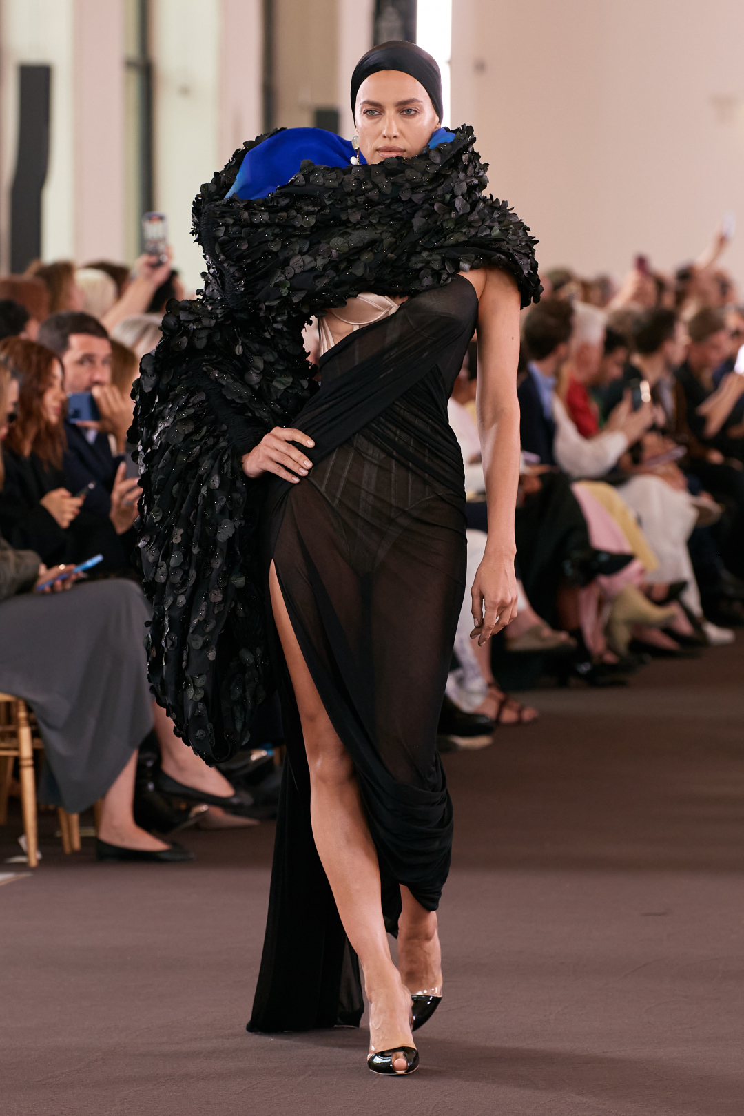 Schiaparelli 2023-24 Sonbahar/Kış Couture