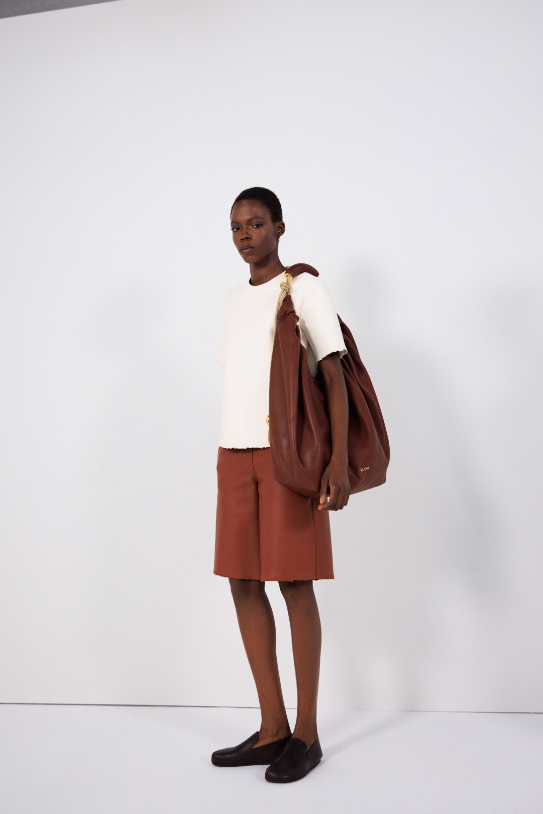 Loewe 2024 İlkbahar/Yaz Backstage