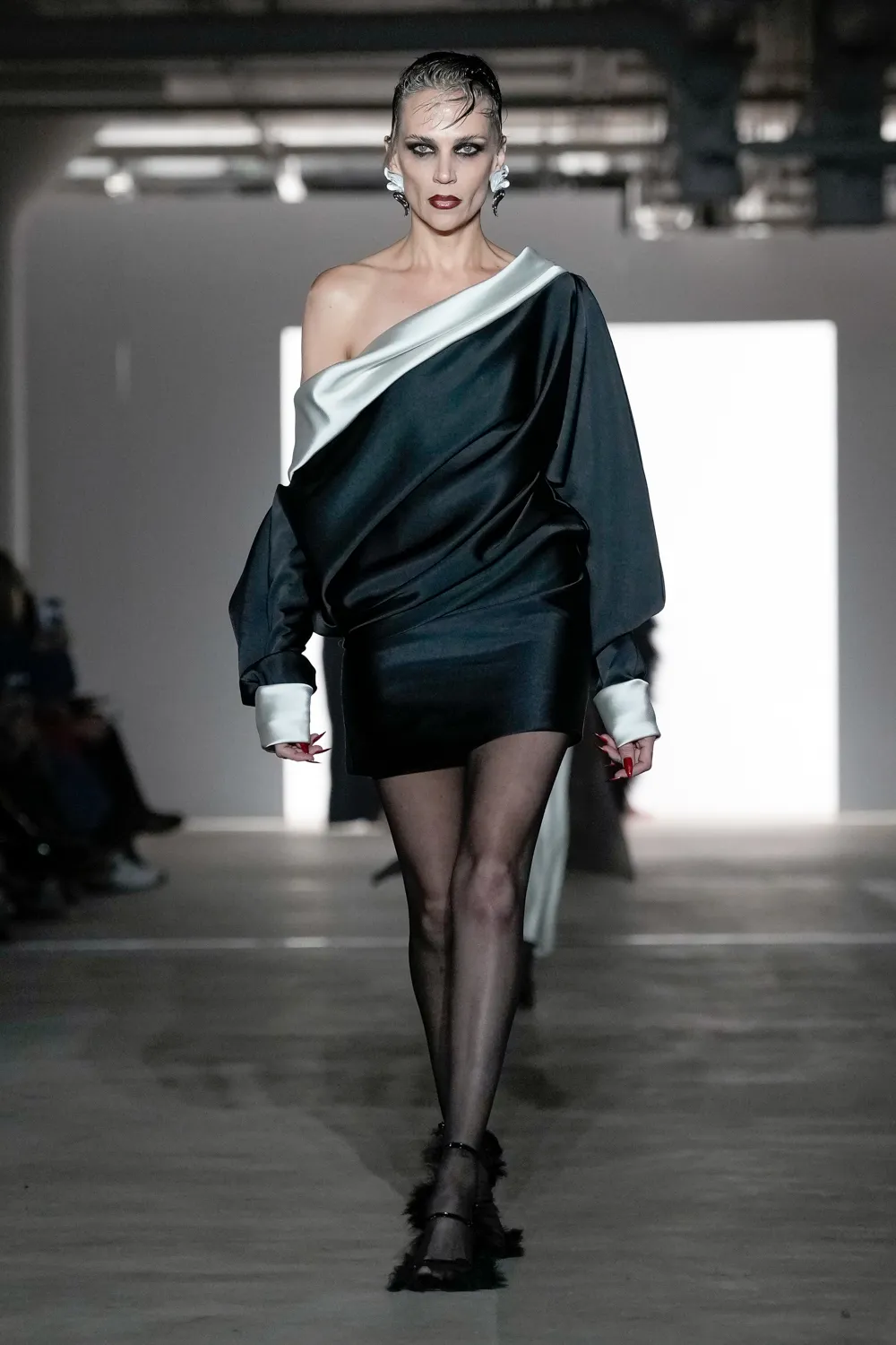 Prabal Gurung 2024-25 Sonbahar/Kış