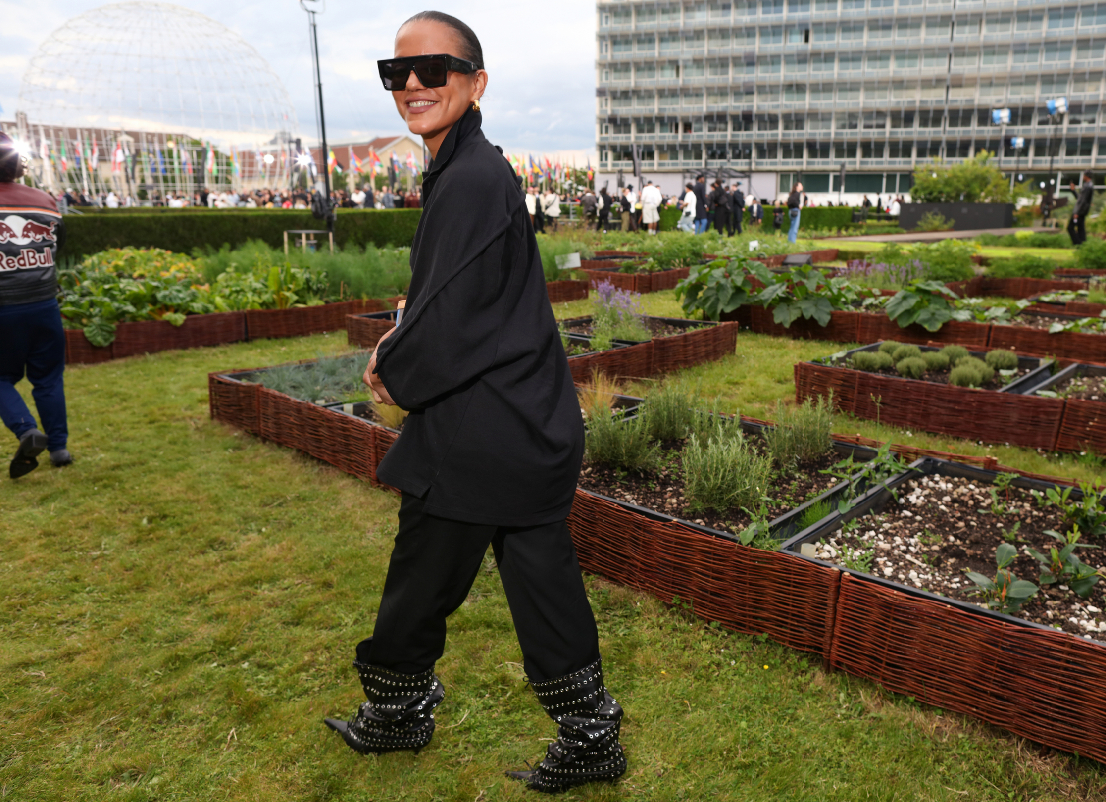 Sokak Stili: 2025 İlkbahar/Yaz Paris Erkek Moda Haftası