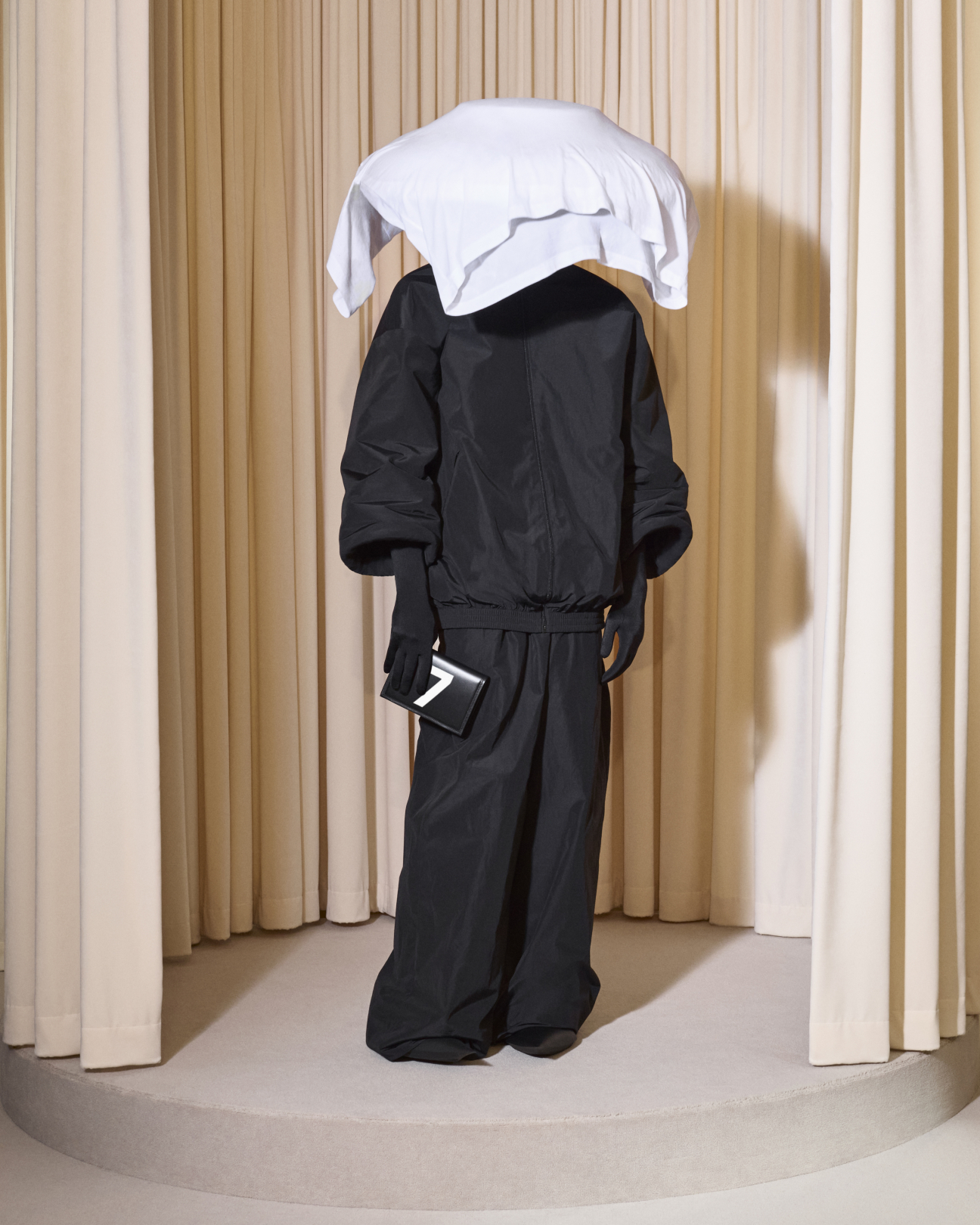 Balenciaga 2024-25 Sonbahar/Kış Haute Couture