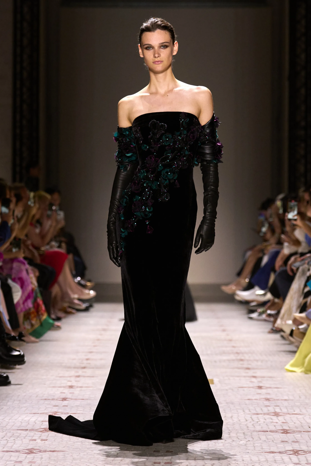 Elie Saab 2024-25 Sonbahar/Kış Haute Couture